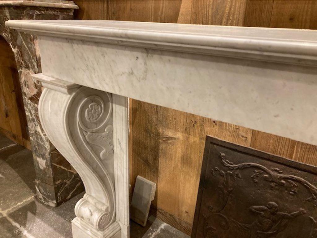 Nice white marble fireplace, dating from the 19th century
