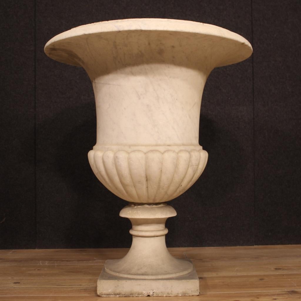 Antike italienische Medici-Vase aus weißem Marmor des 19. Jahrhunderts, 1880 1