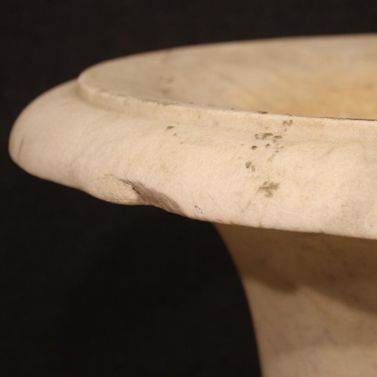 19th Century White Marble Italian Medici Vase, 1880 For Sale at 1stDibs