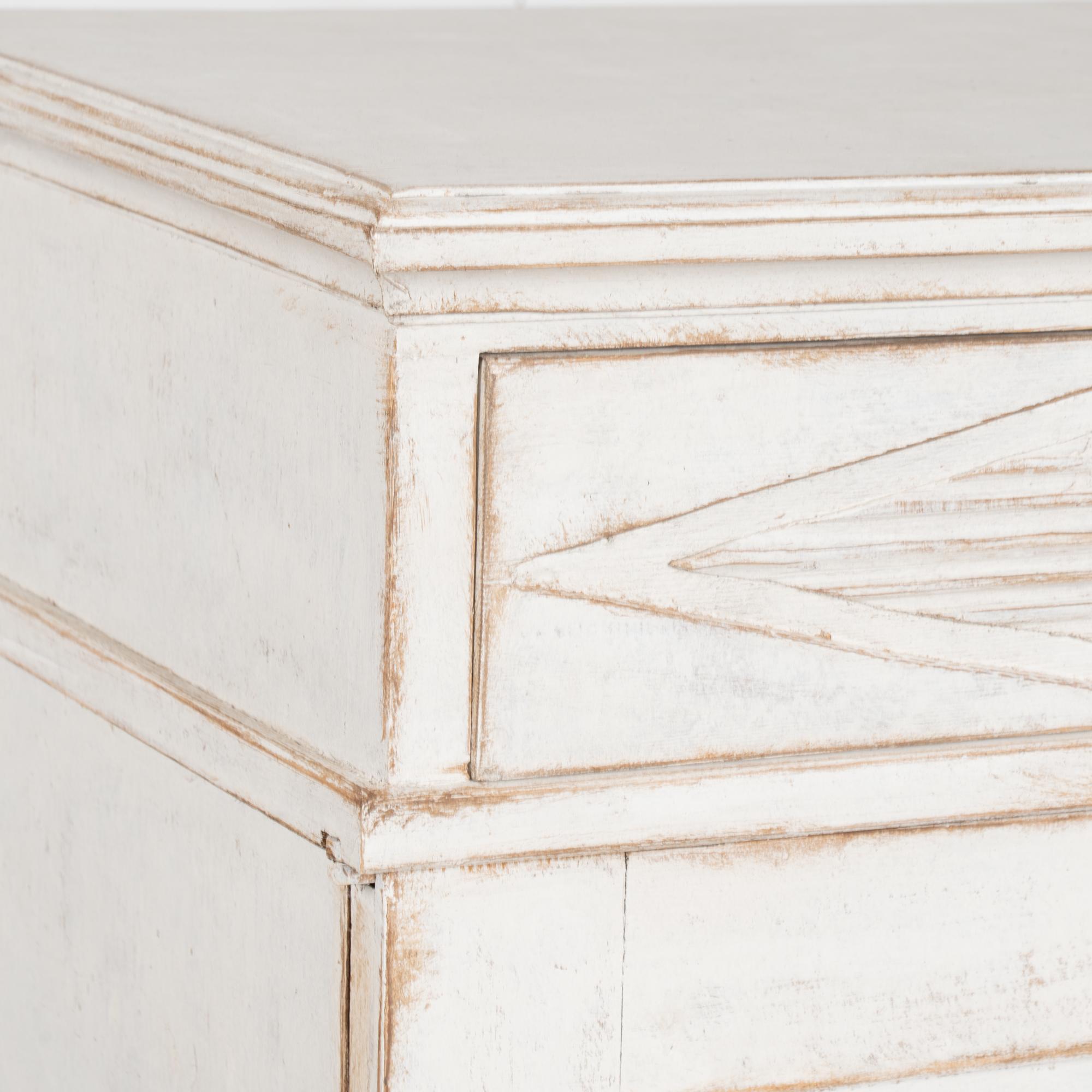 19th Century White Painted Swedish Cabinet Sideboard For Sale 2