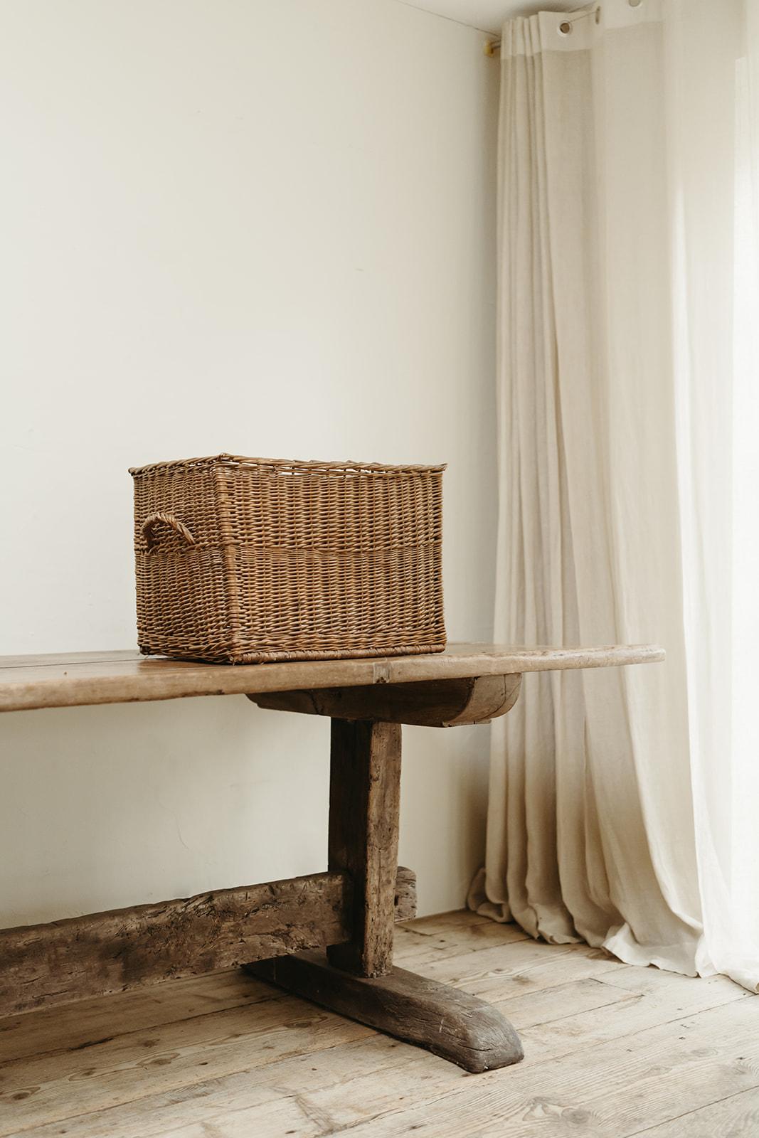 Wicker 19th century wicker laundry basket  For Sale