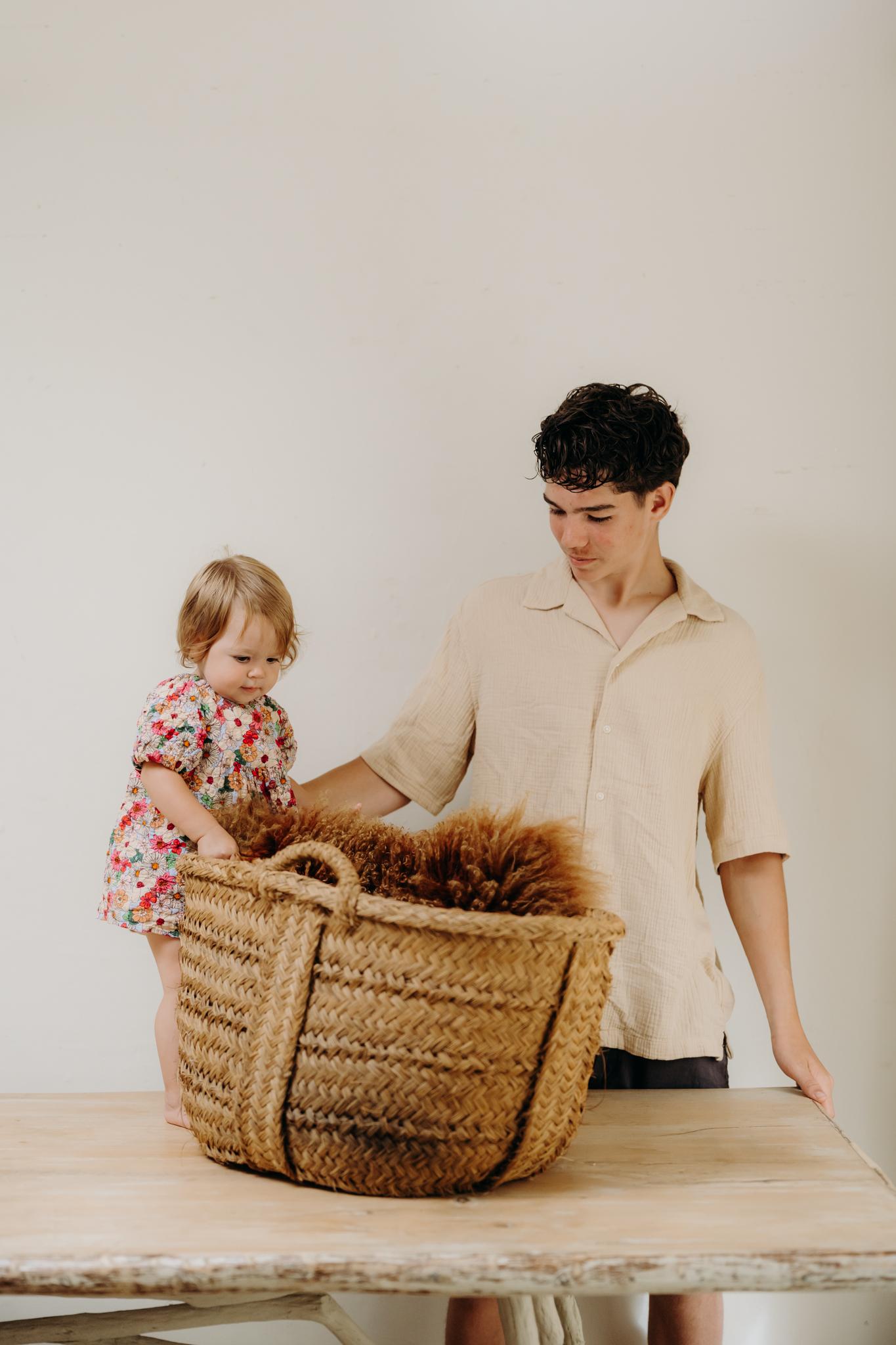 Panier en osier tressé du 19ème siècle ... en vente 8