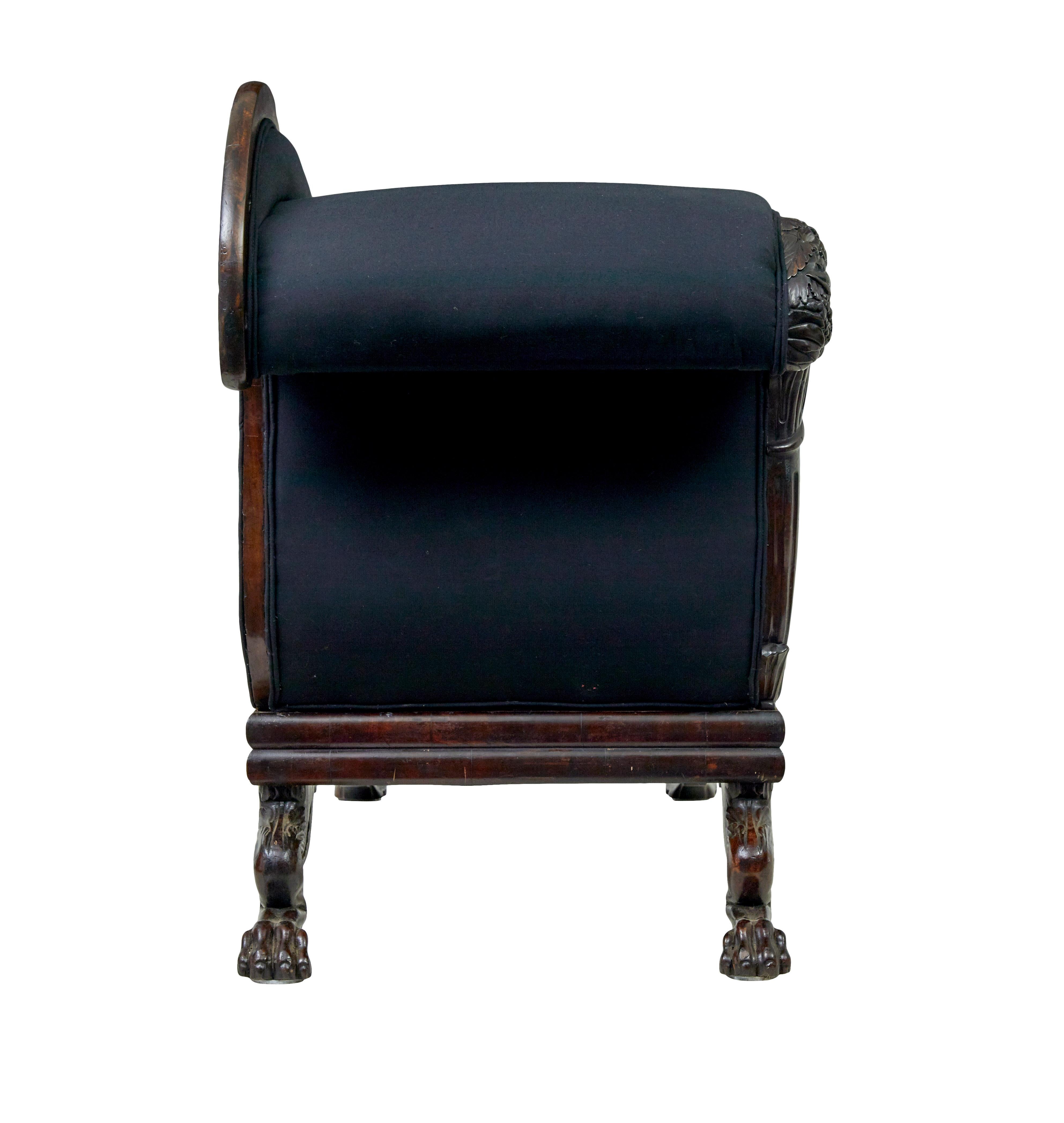 Guglielmo IV Chaise longue in mogano intagliato William IV del XIX secolo in vendita