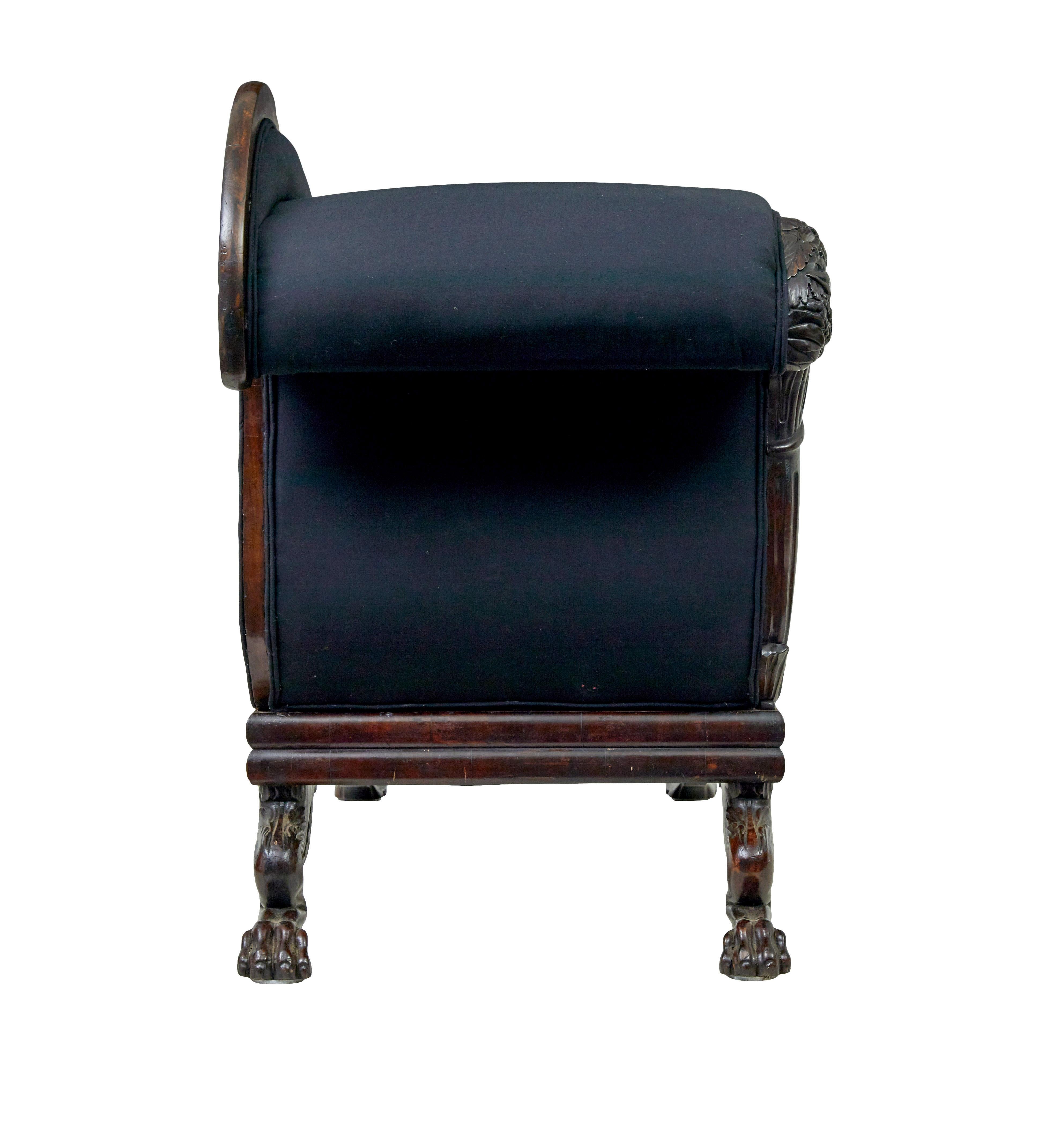 Guglielmo IV Chaise longue in mogano intagliato William IV del XIX secolo in vendita