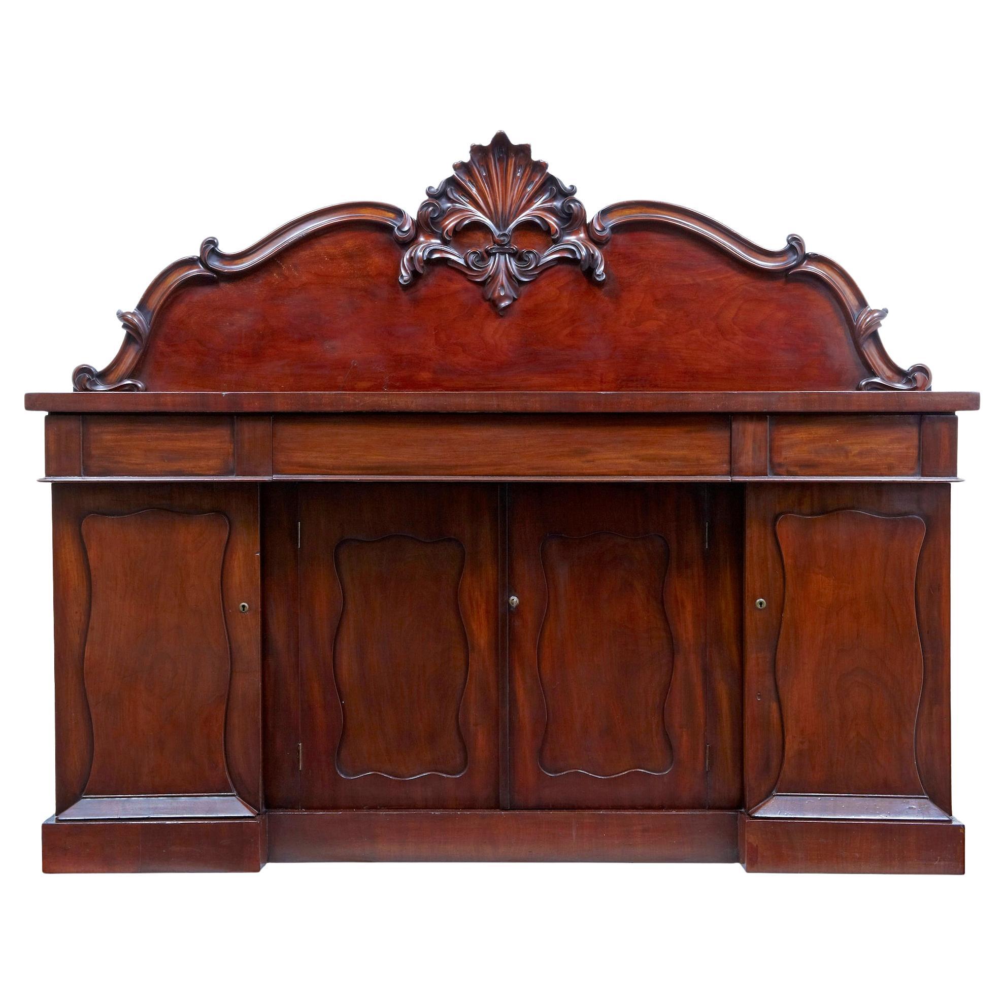 Buffet en acajou sculpté du XIXe siècle de William IV
