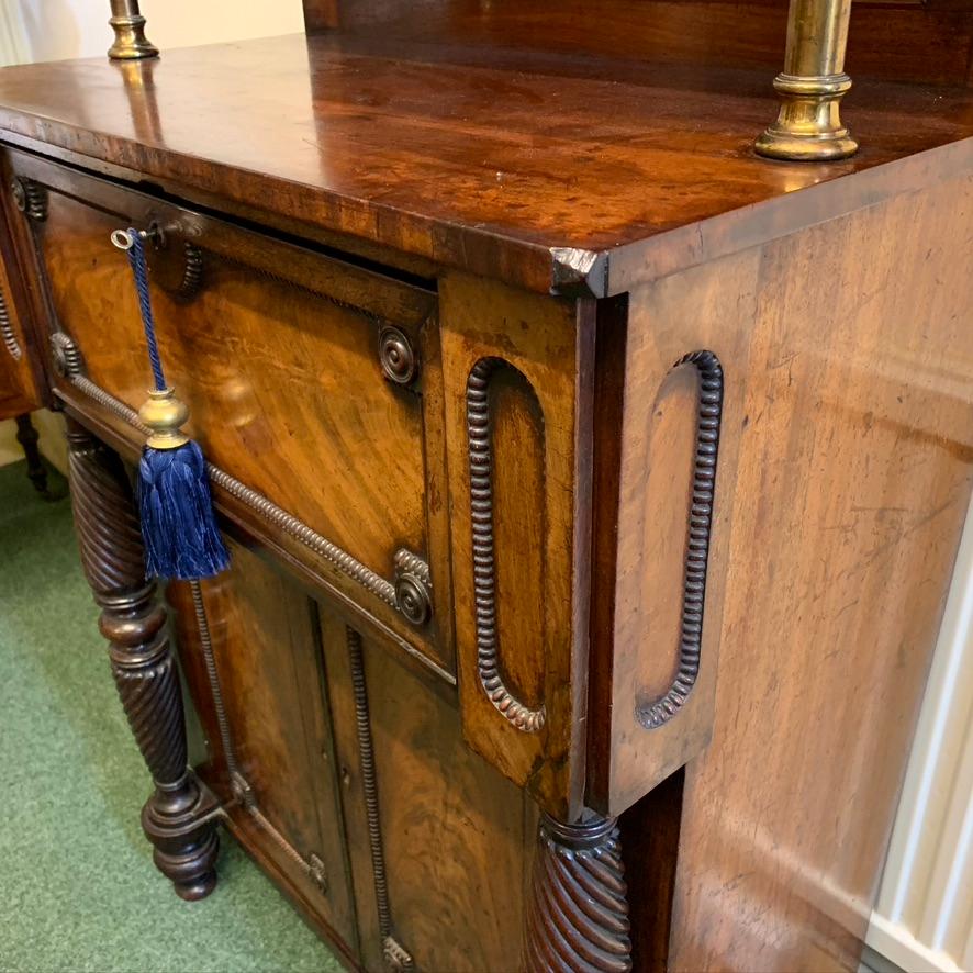 19th Century William IV Mahogany Chiffonier with Two Hidden Drawer Slides In Good Condition In Uppingham, Rutland