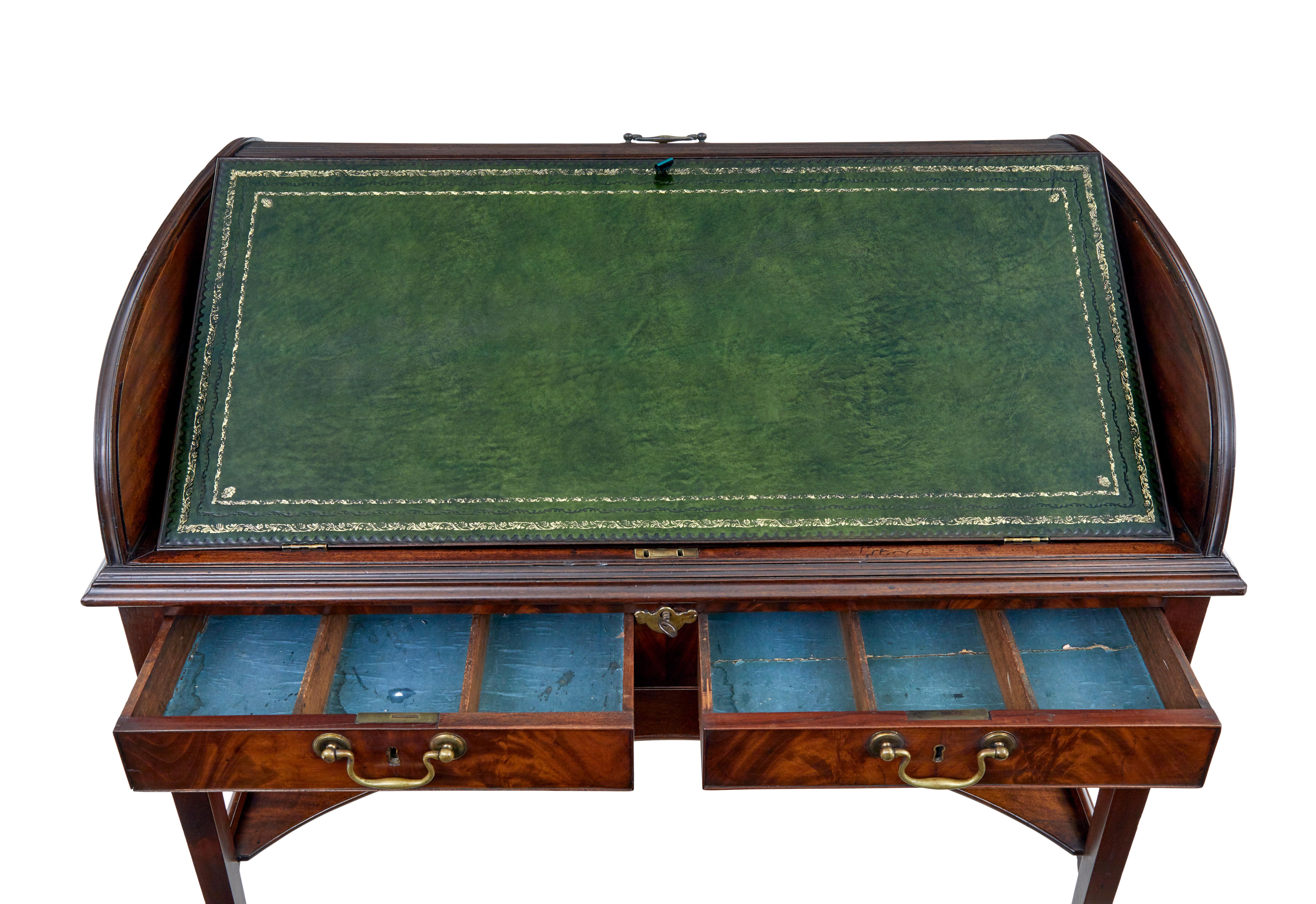 English 19th century William IV mahogany roll top writing desk For Sale