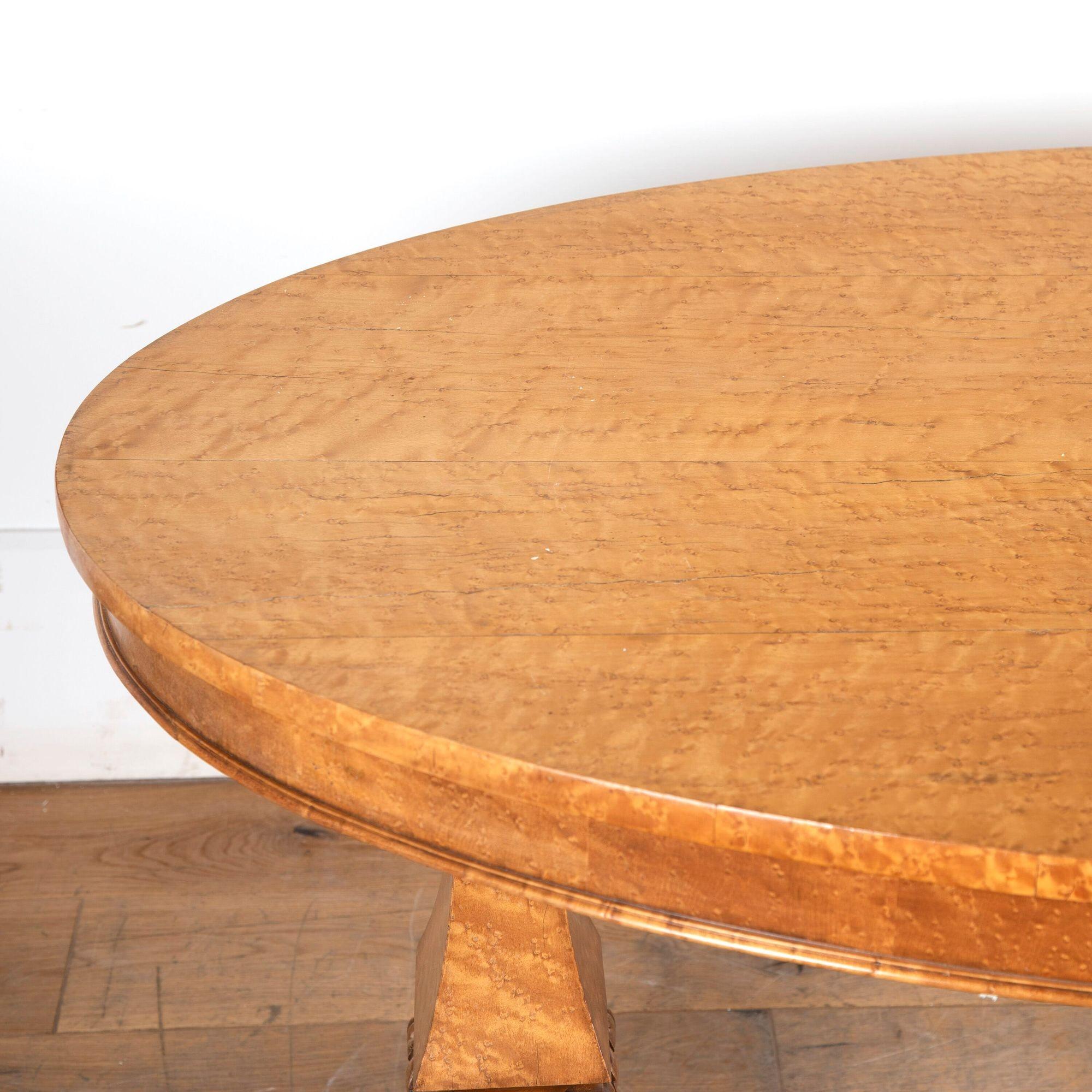 19th Century William IV Maple Centre Table For Sale 4