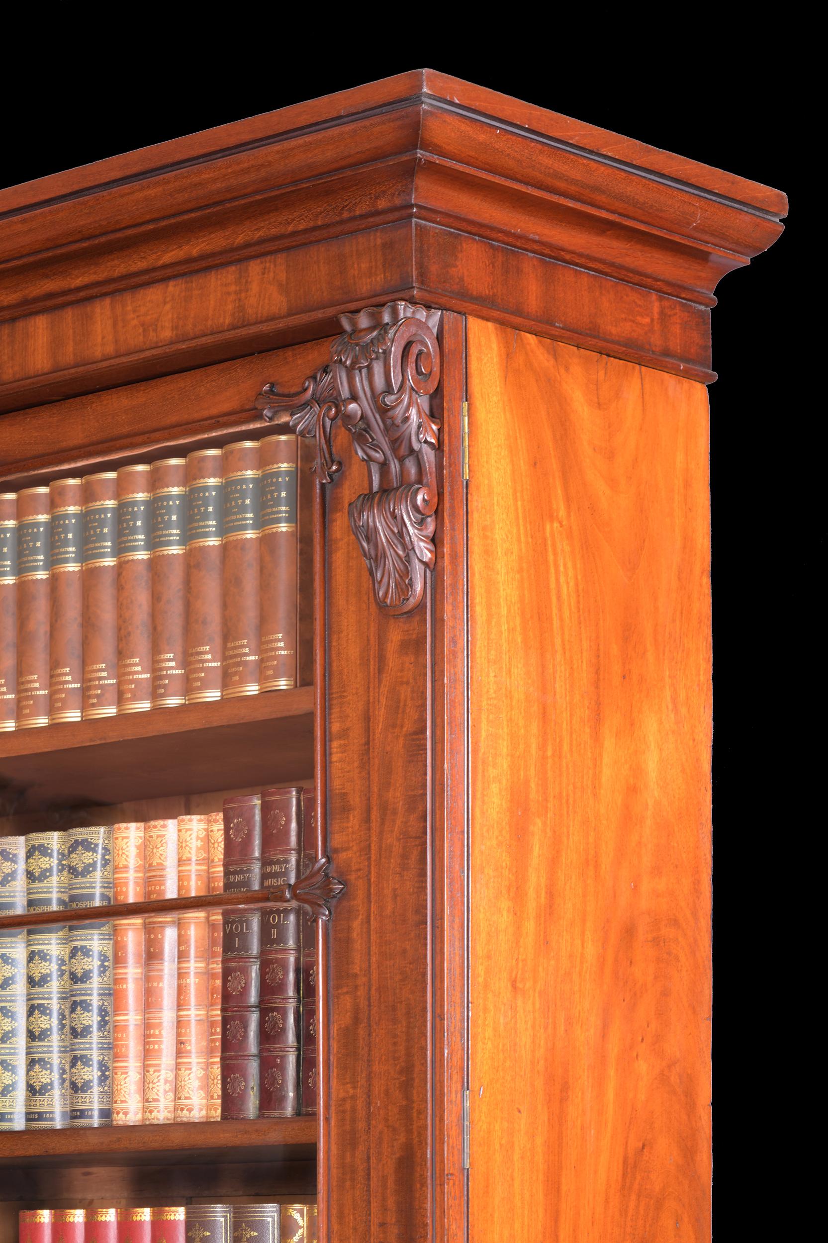 19th Century William IV Period Irish Cylinder Secretaire Bookcase For Sale 4