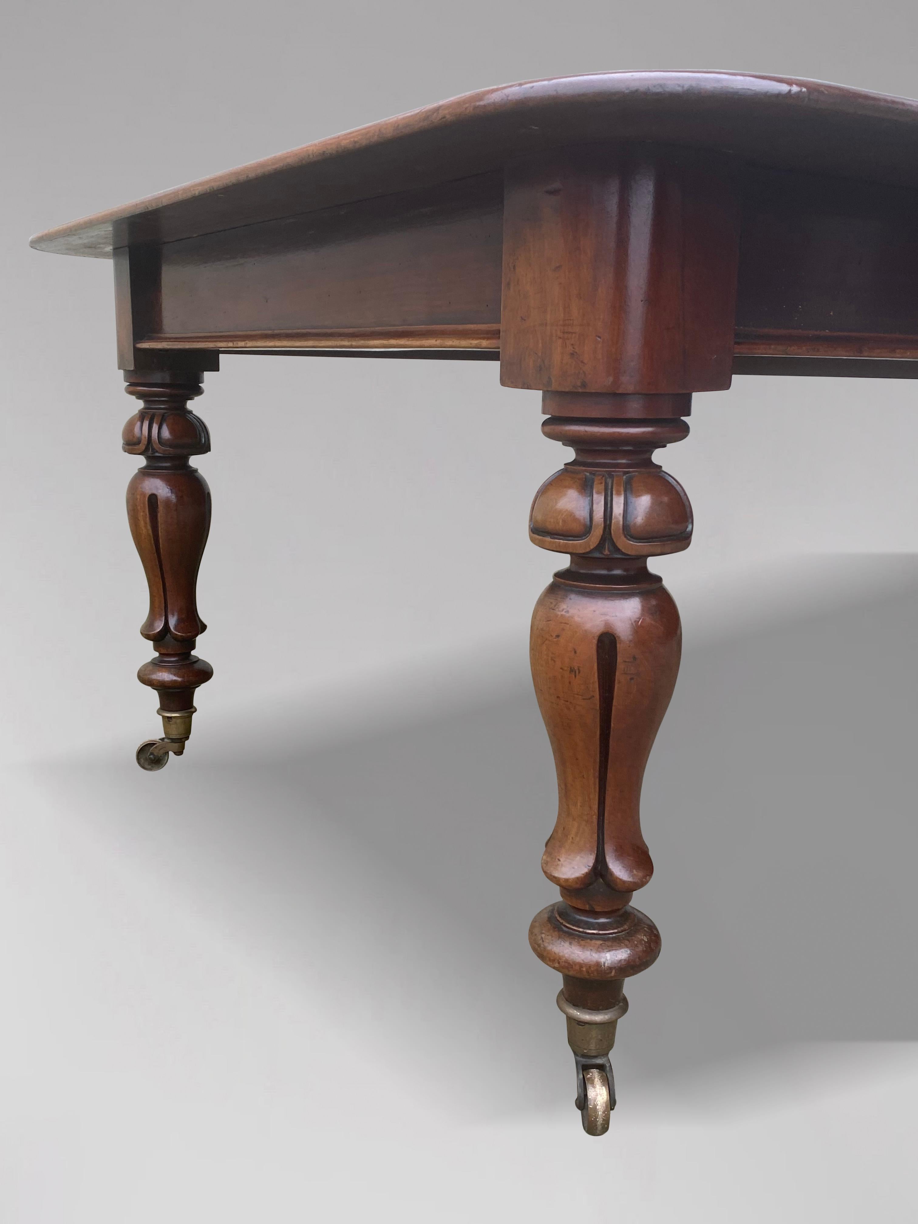 19th Century William IV Period Mahogany Dining Table For Sale 1