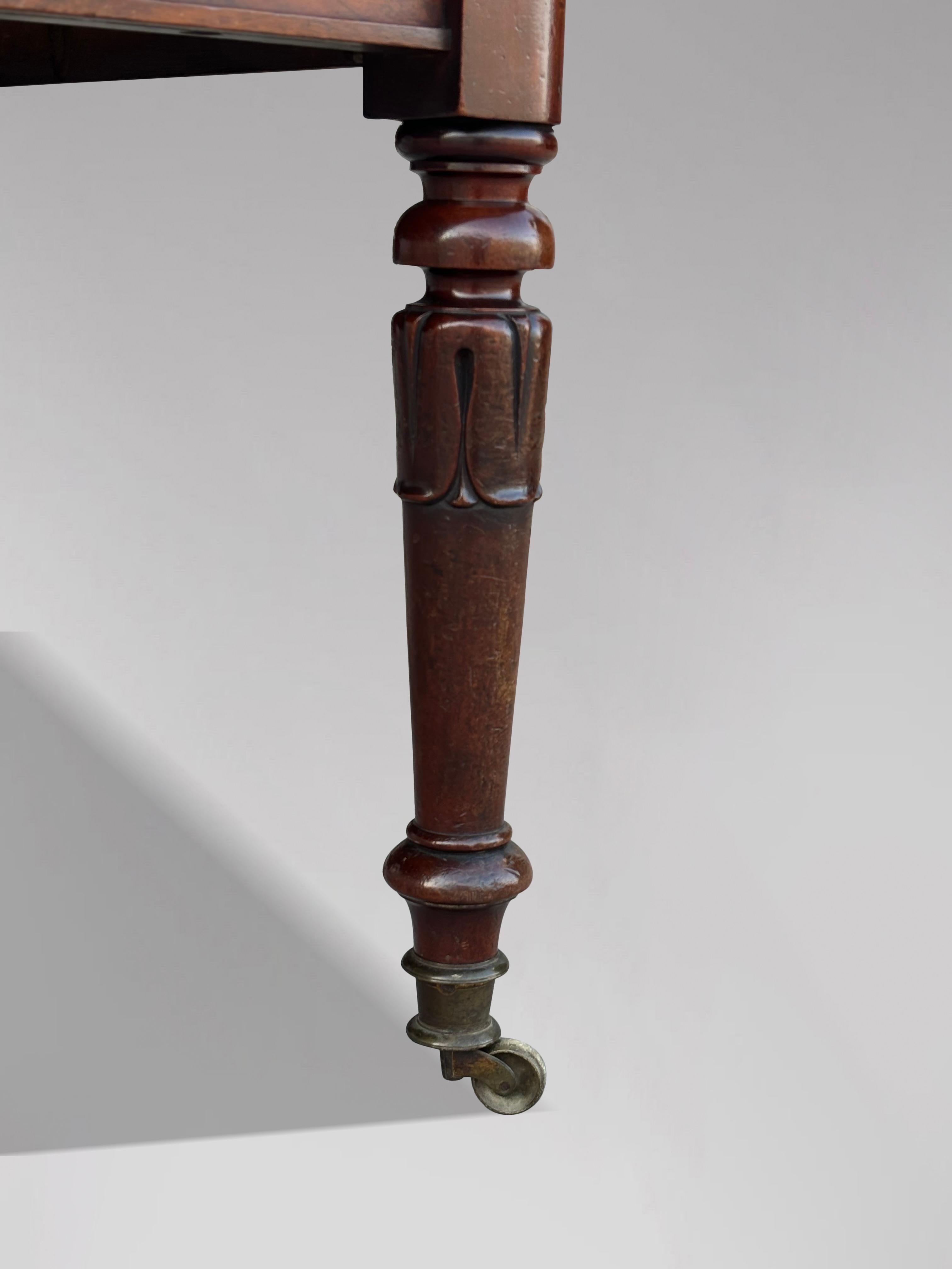Mesa de comedor extensible de caoba del siglo XIX, época de Guillermo IV en venta 1
