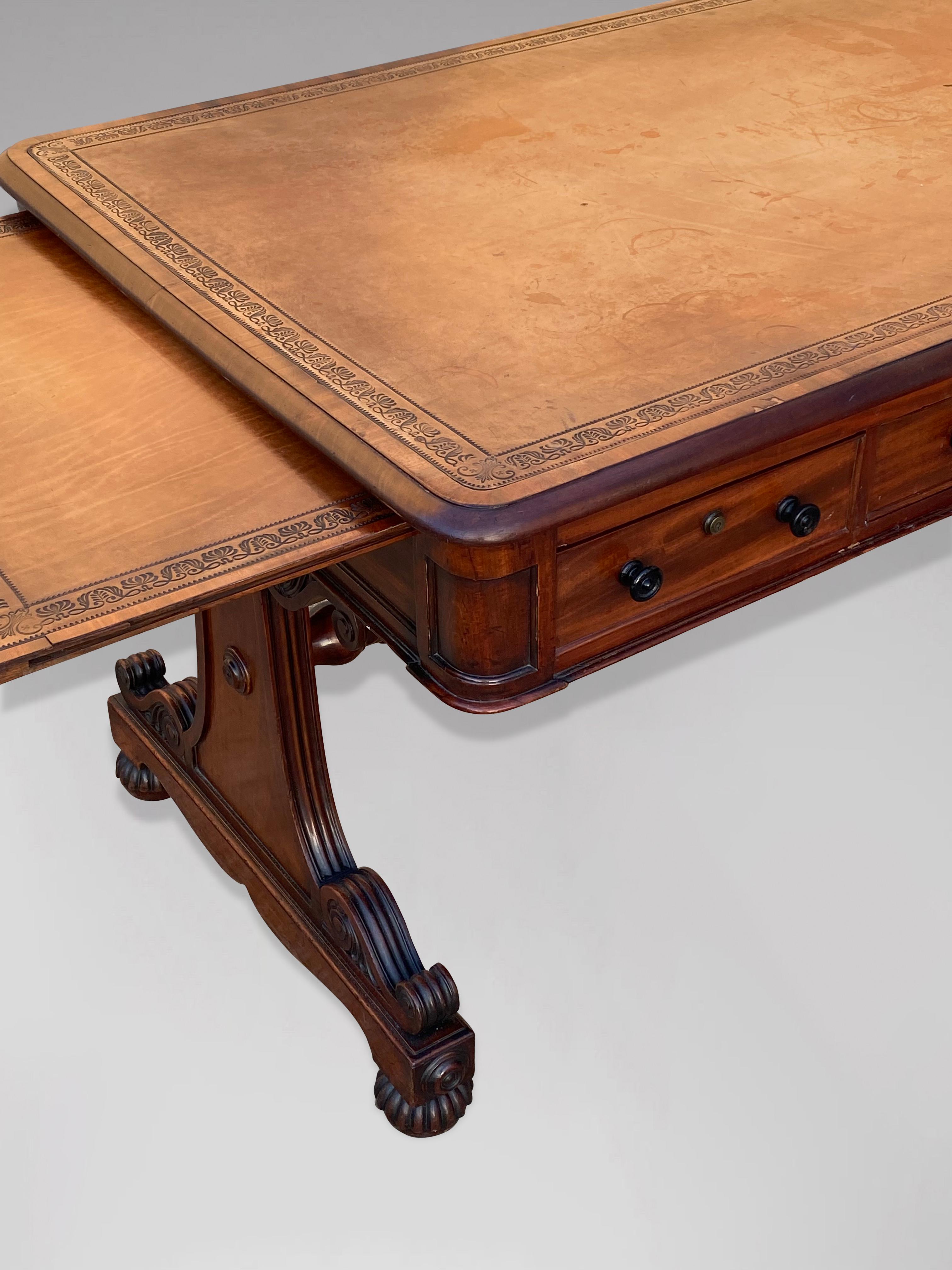 19th Century William IV Period Mahogany Partners Writing Table In Good Condition In Petworth,West Sussex, GB