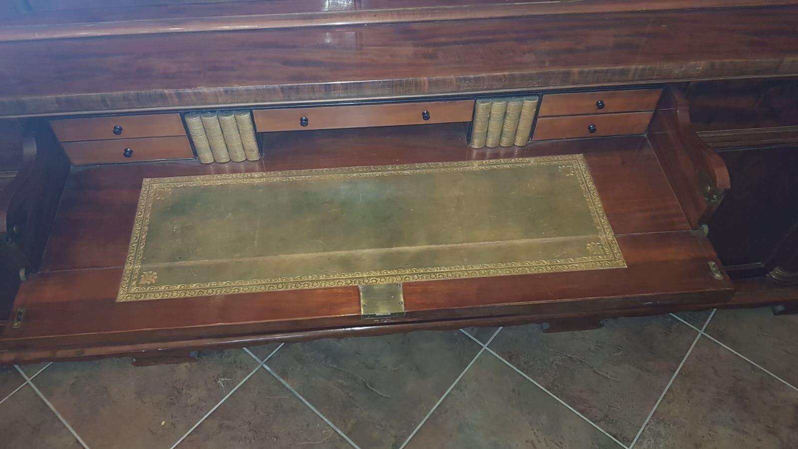 Metà XIX secolo Libreria Secretaire in Wood Woods Williams, 1830, del XIX secolo in vendita