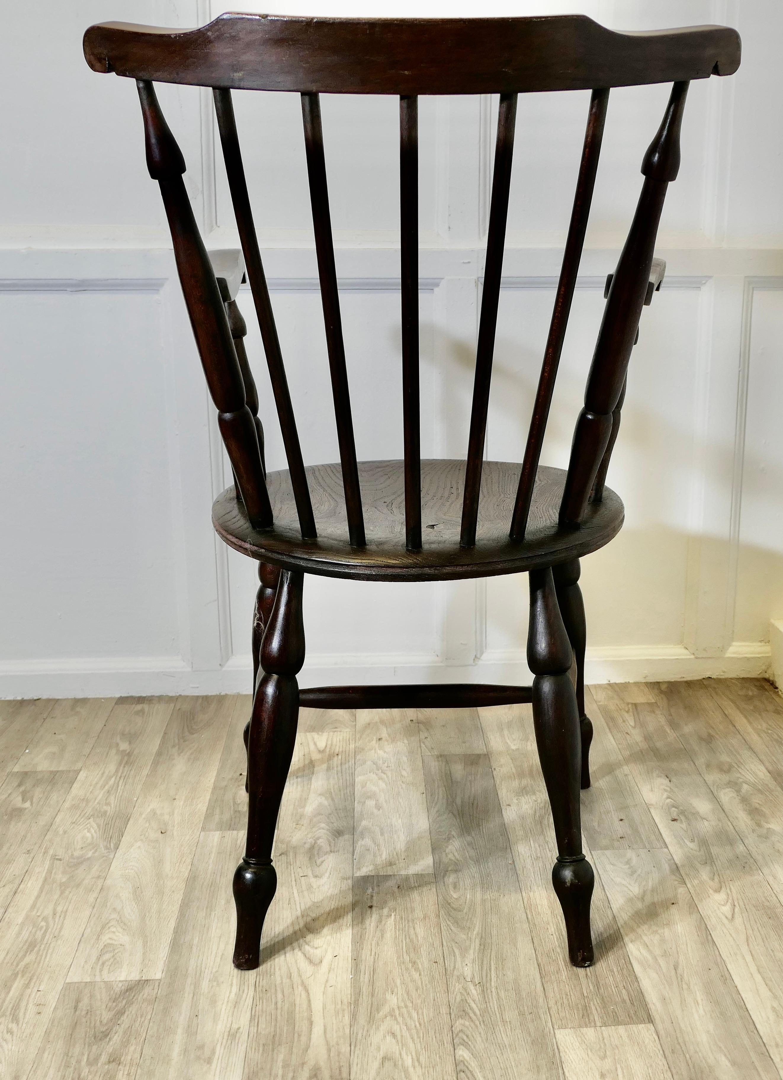 Windsor Country Penny-Sitz-Schnitzerstuhl aus dem 19. Jahrhundert (Spätes 19. Jahrhundert) im Angebot