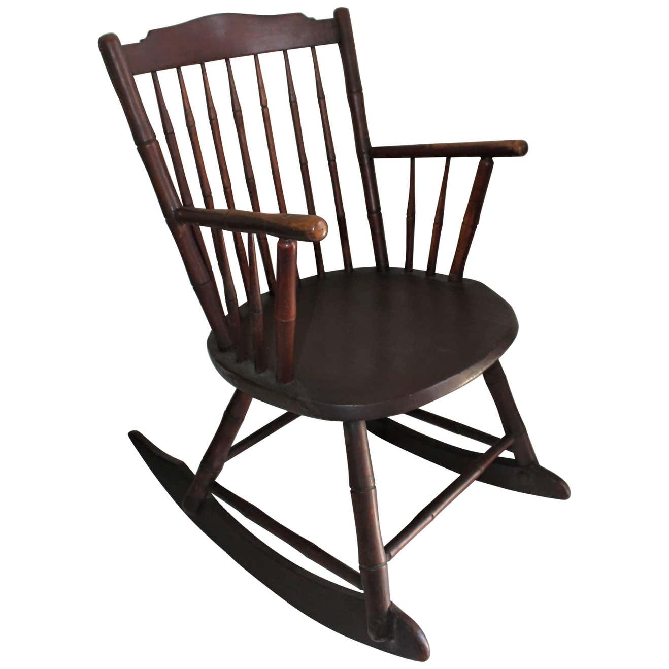 19th Century Windsor Rocking Chair Original Surface For Sale at 1stDibs