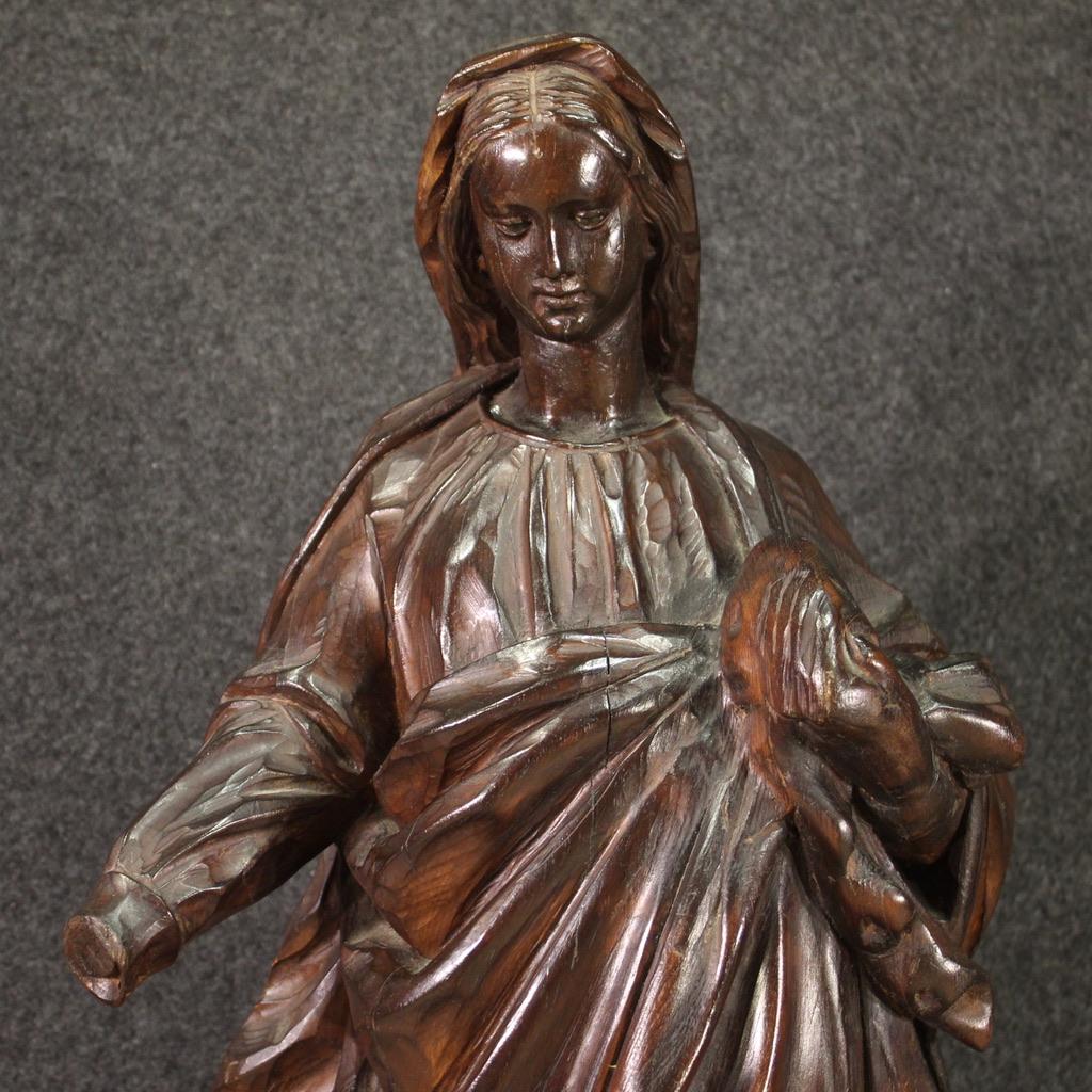 19. Jahrhundert Holz antike religiöse Madonna Französisch Skulptur, 1850 (French) im Angebot