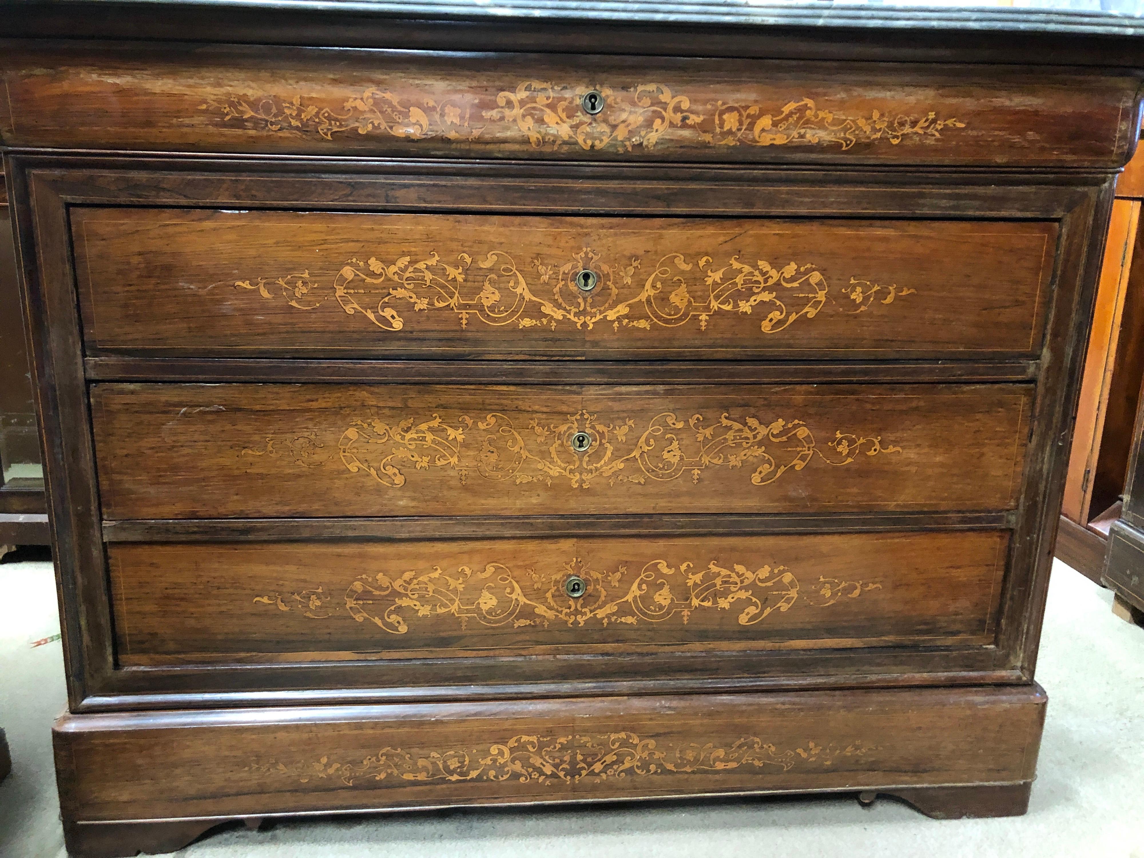 19th Century Wood Charles X Rosewood Inlay Chest of Drawers Marble Top, 1830s In Good Condition In Roma, RM