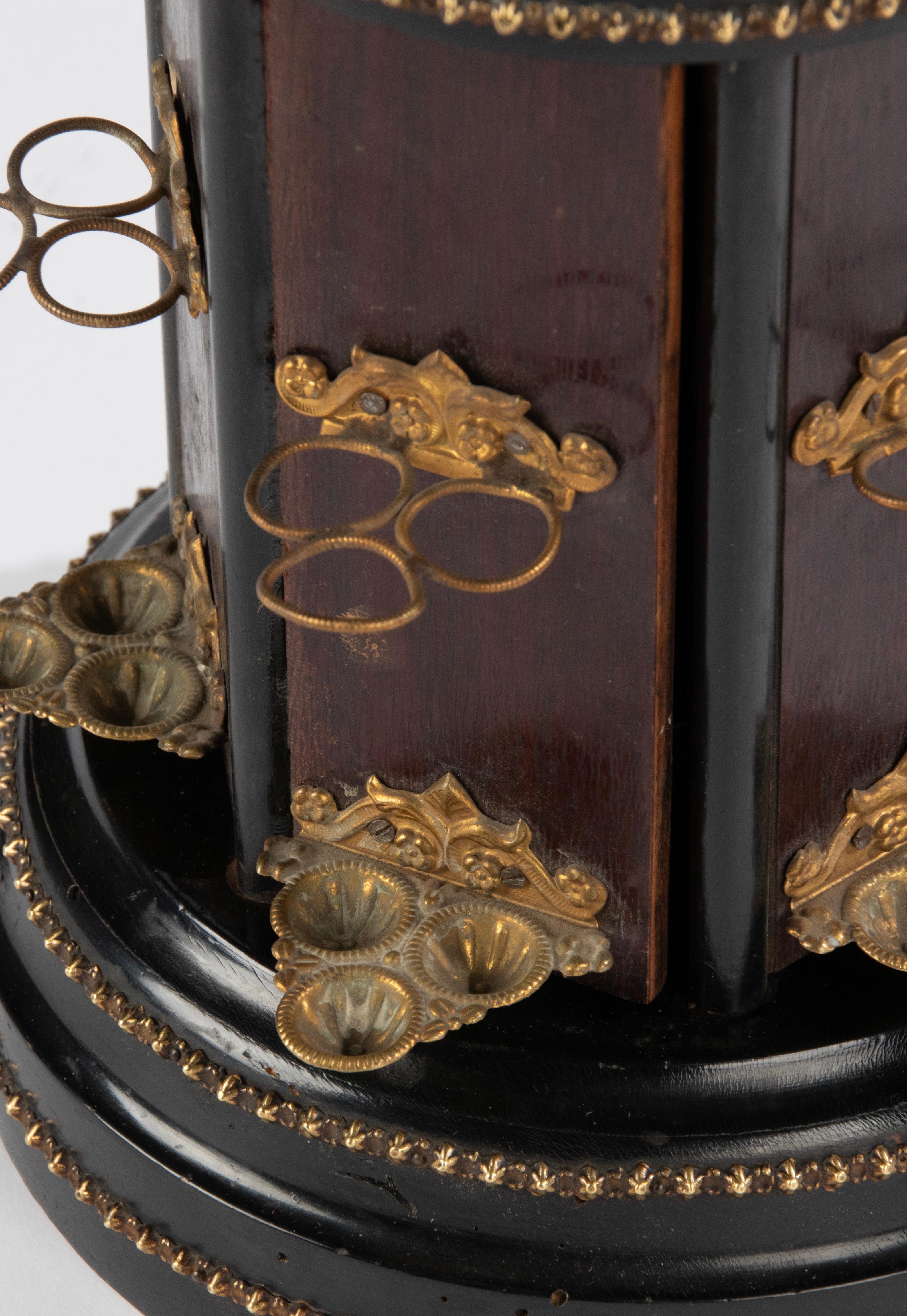 19th Century Wood Inlaid Cigar Carrousel - Napoleon III  9