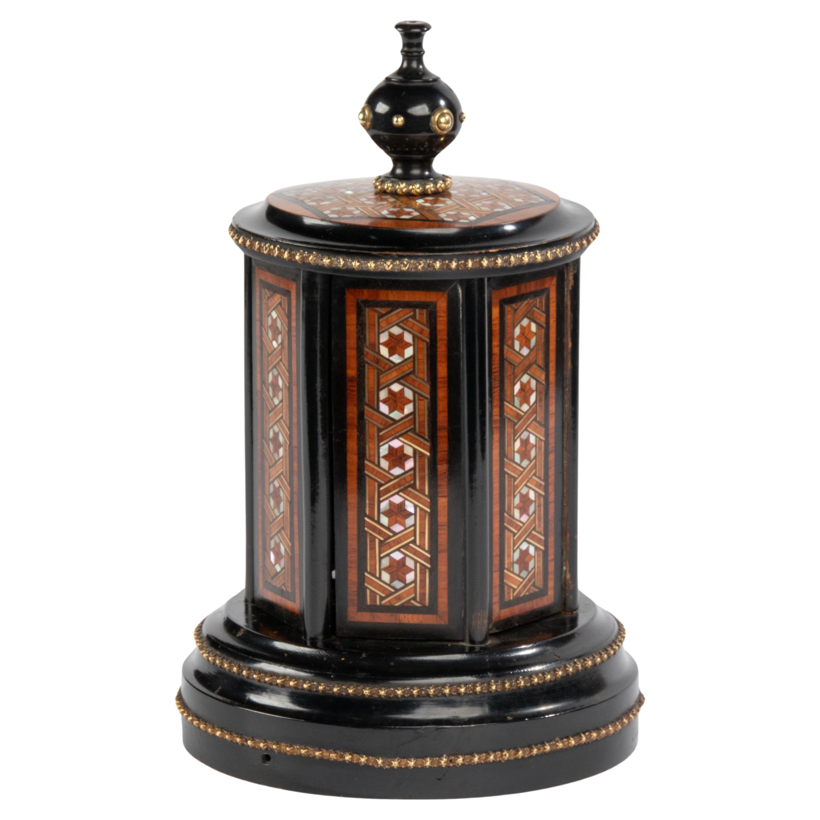 19th Century Wood Inlaid Cigar Carrousel - Napoleon III  For Sale