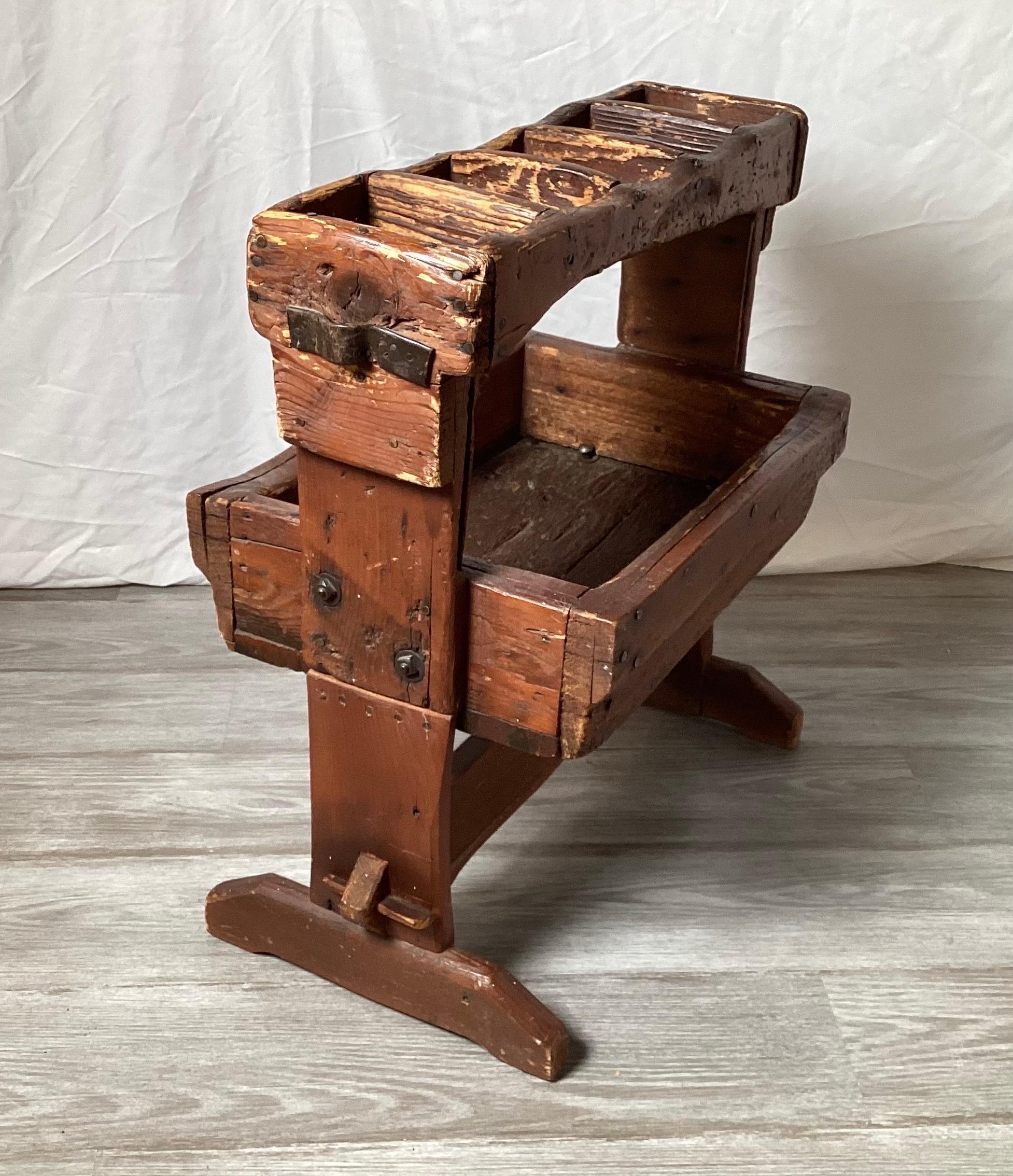 primitive cobblers bench
