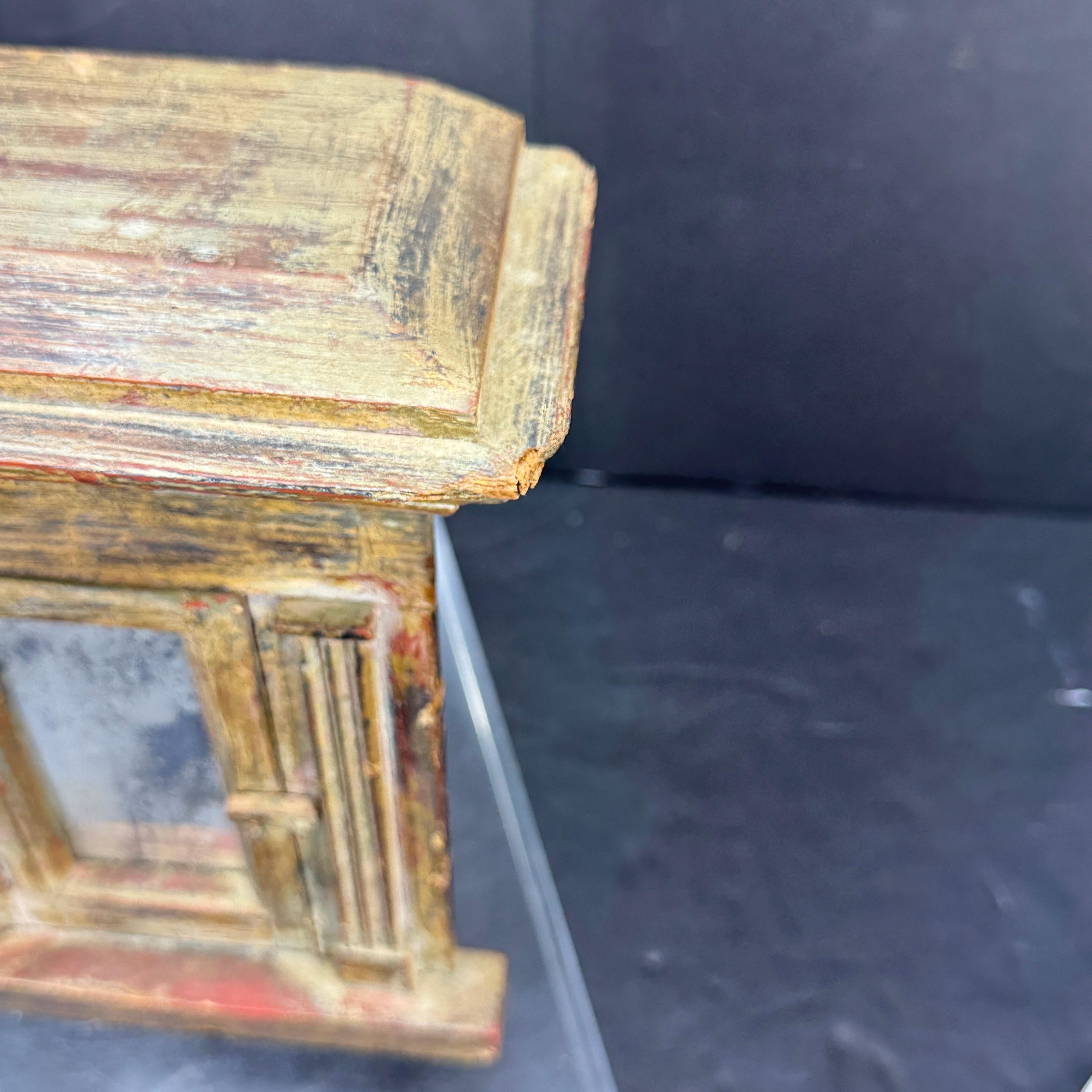 Siglo XIX Madera Tallada Pintada Vitrina Arcón Tabernáculo en venta 10