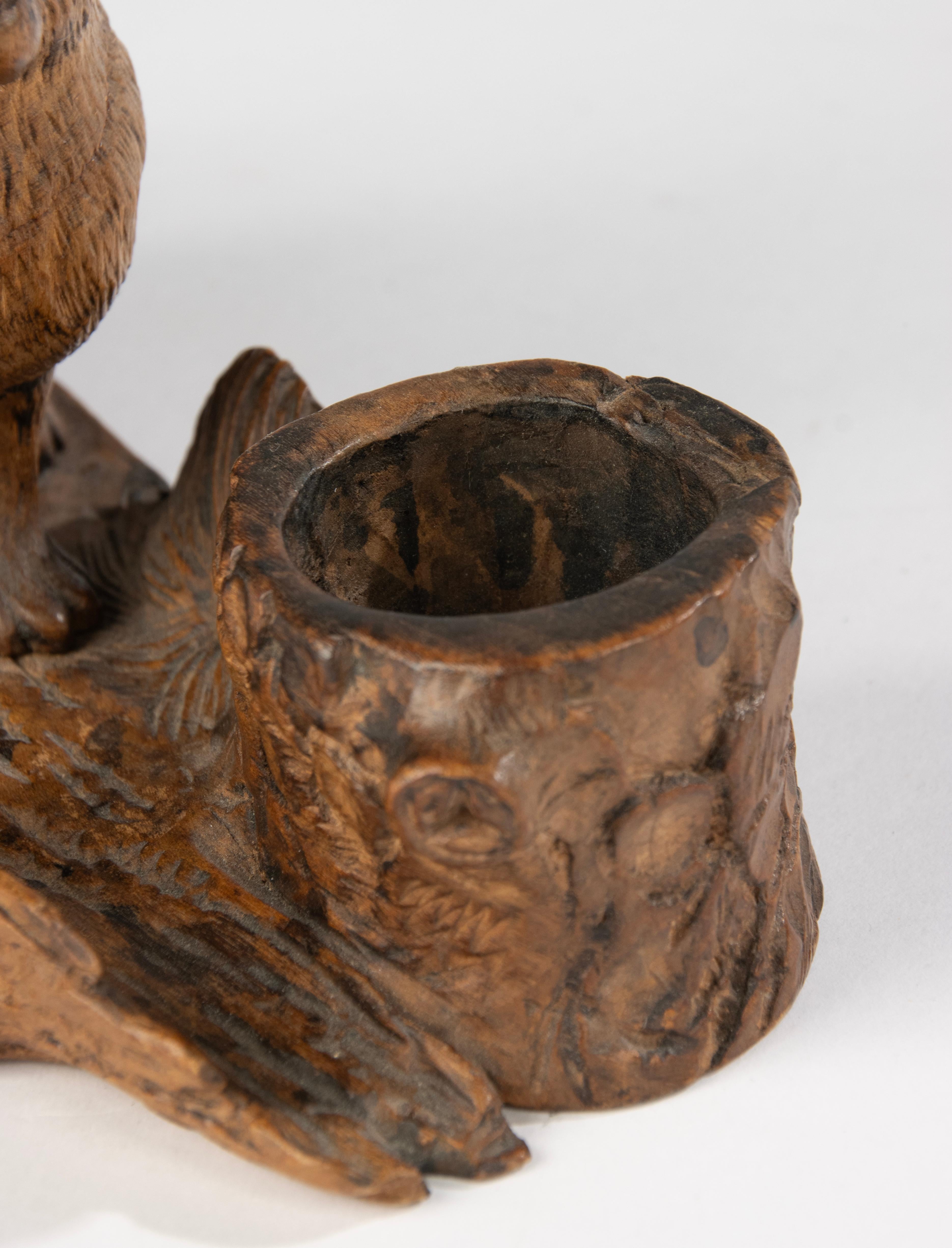 19th Century Wooden Carved Rabbit Sculpture - Black Forest - Inkwell For Sale 6