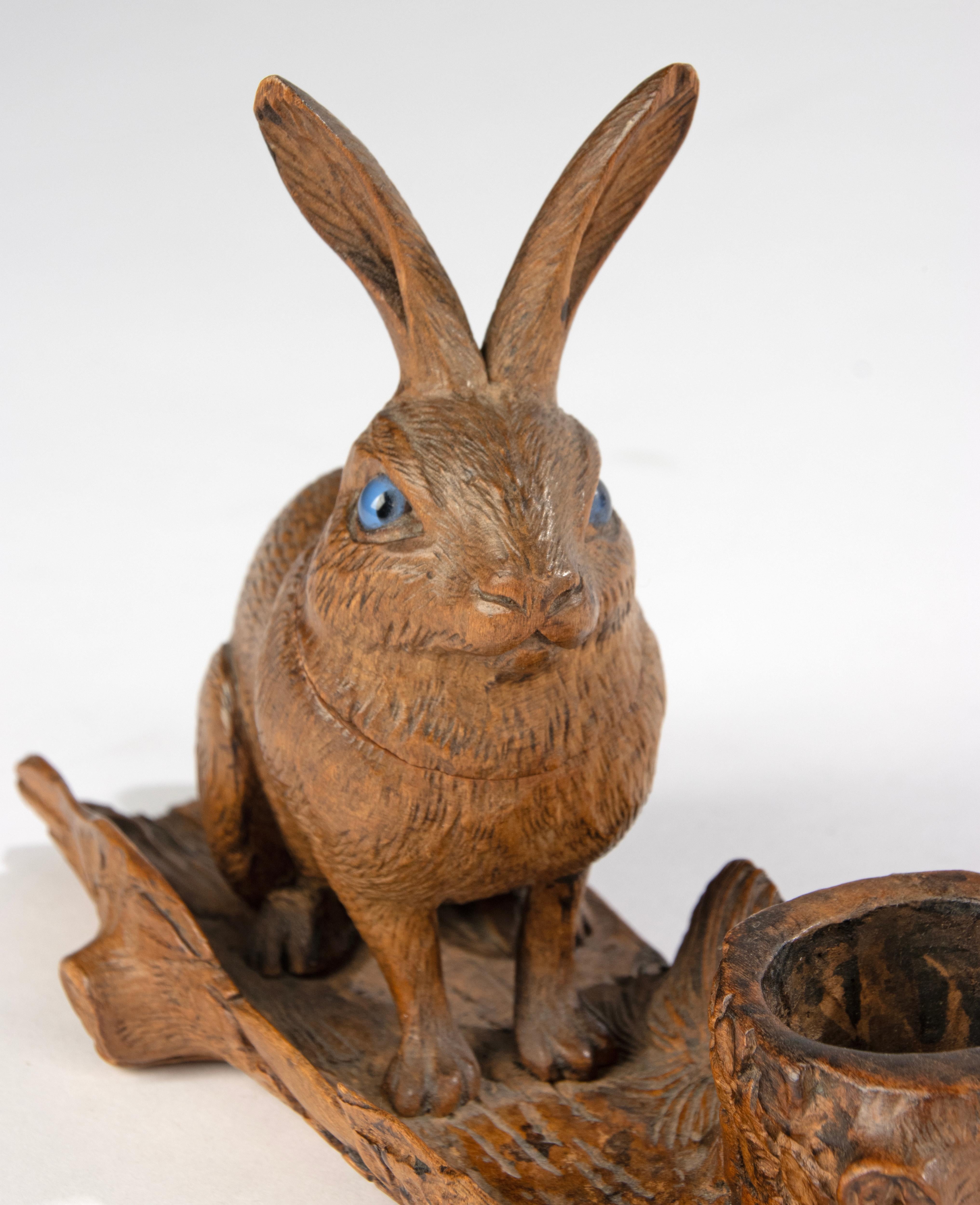 Late 19th Century 19th Century Wooden Carved Rabbit Sculpture - Black Forest - Inkwell For Sale