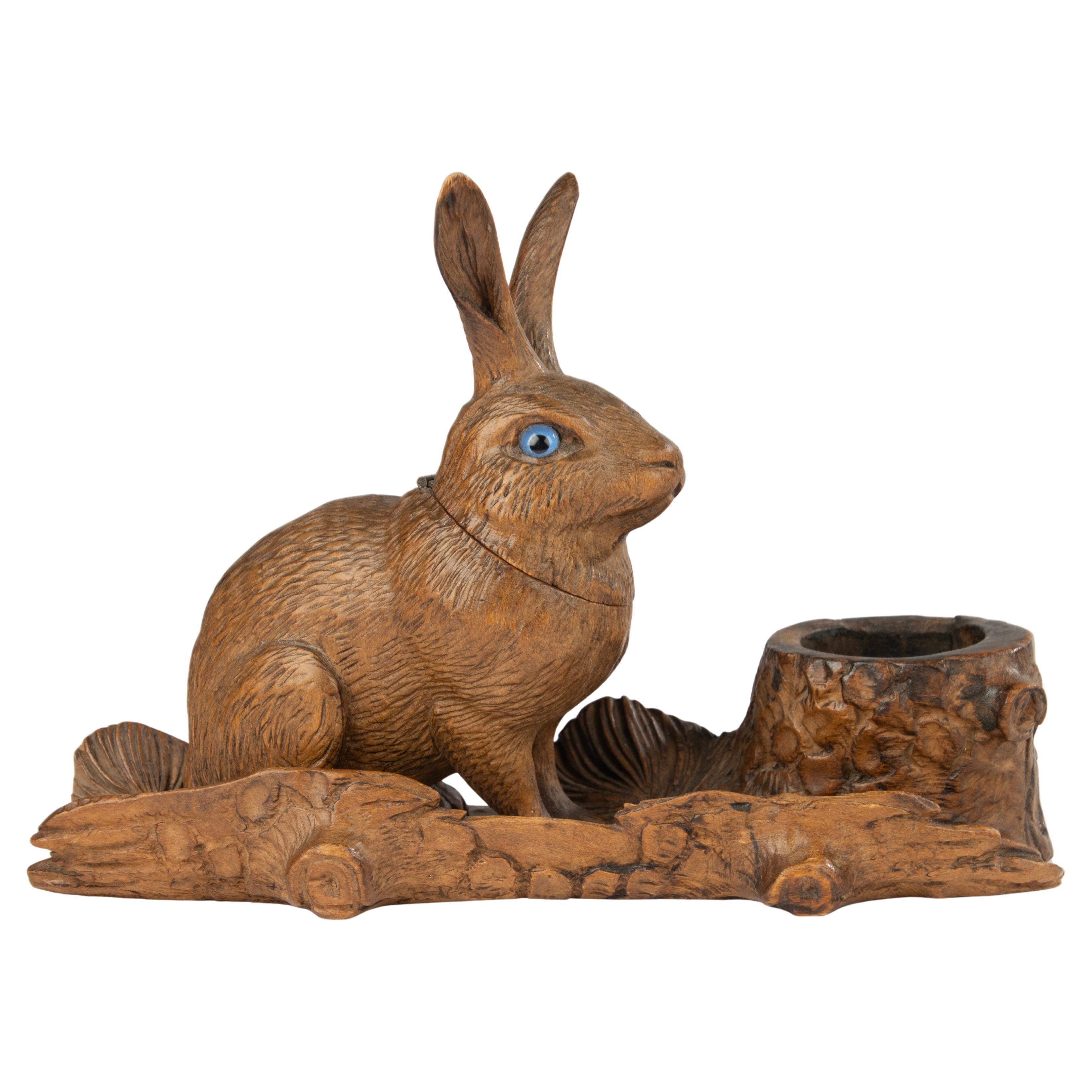 19th Century Wooden Carved Rabbit Sculpture - Black Forest - Inkwell