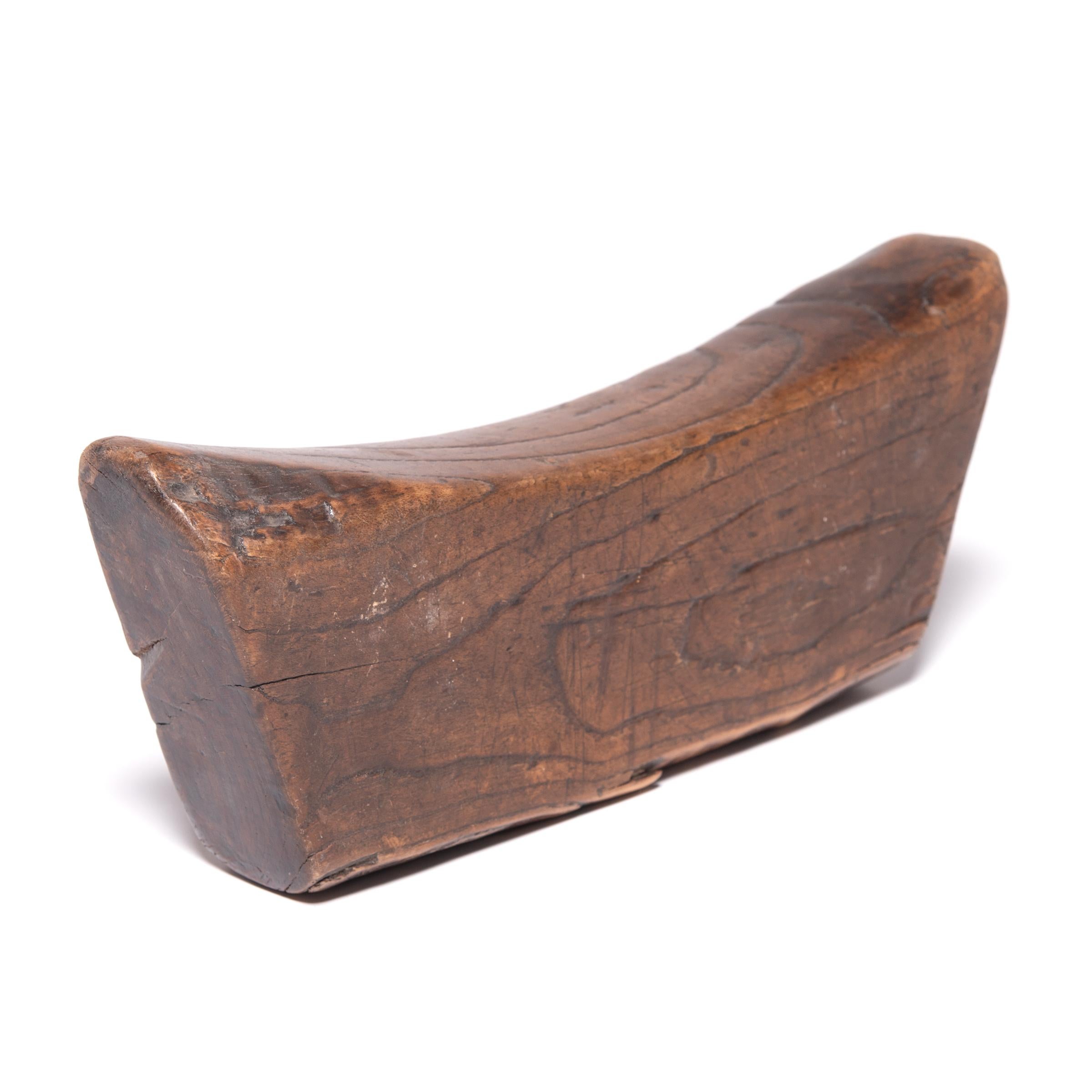 19th Century Wooden Chinese Headrest In Good Condition In Chicago, IL