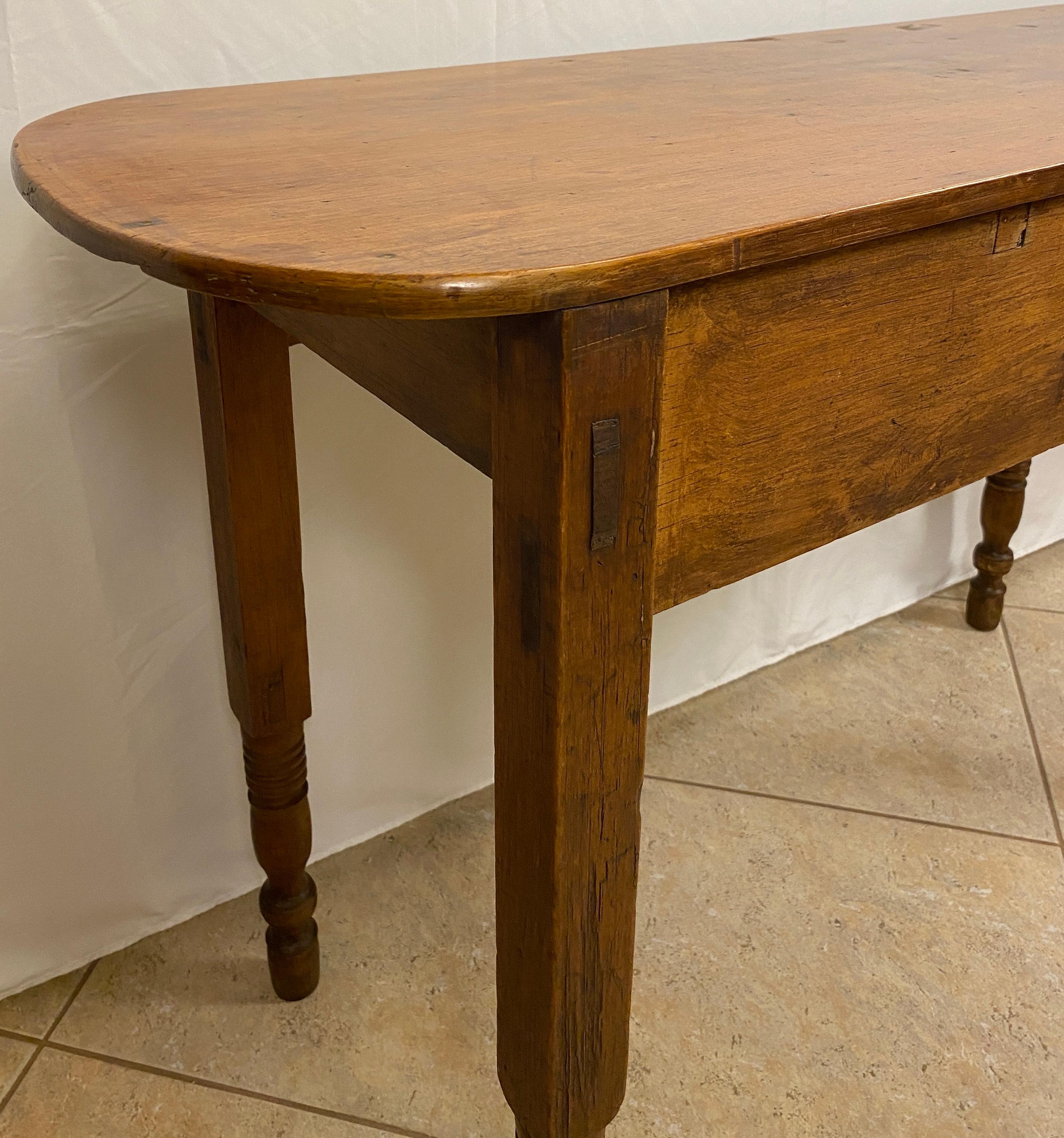 Konsolentisch aus Holz des 19. Jahrhunderts oder früher amerikanischer Beistelltisch (Rustikal)