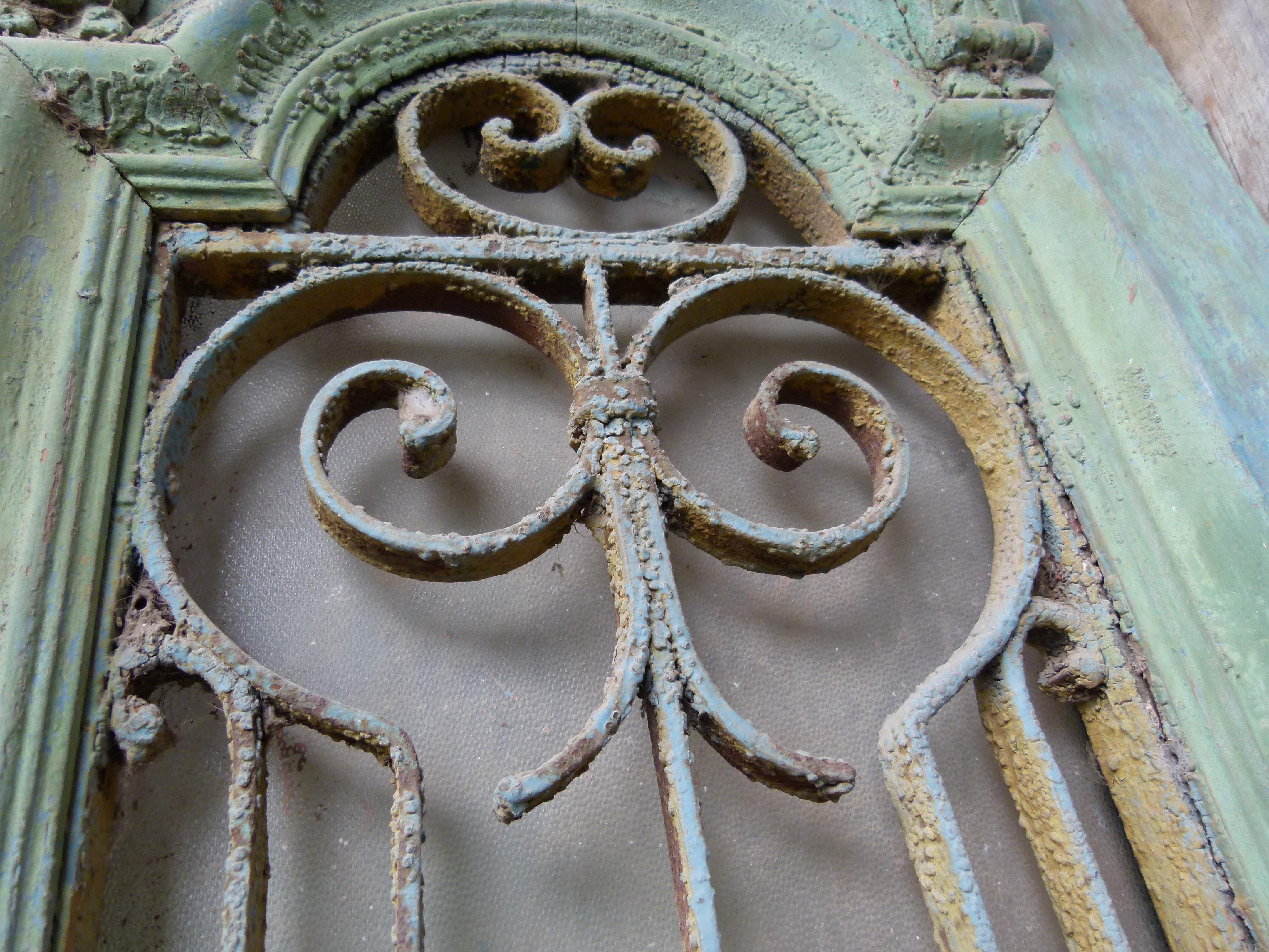 Porta d'ingresso doppia in legno in stile Art Nouveau del XIX secolo in vendita 3