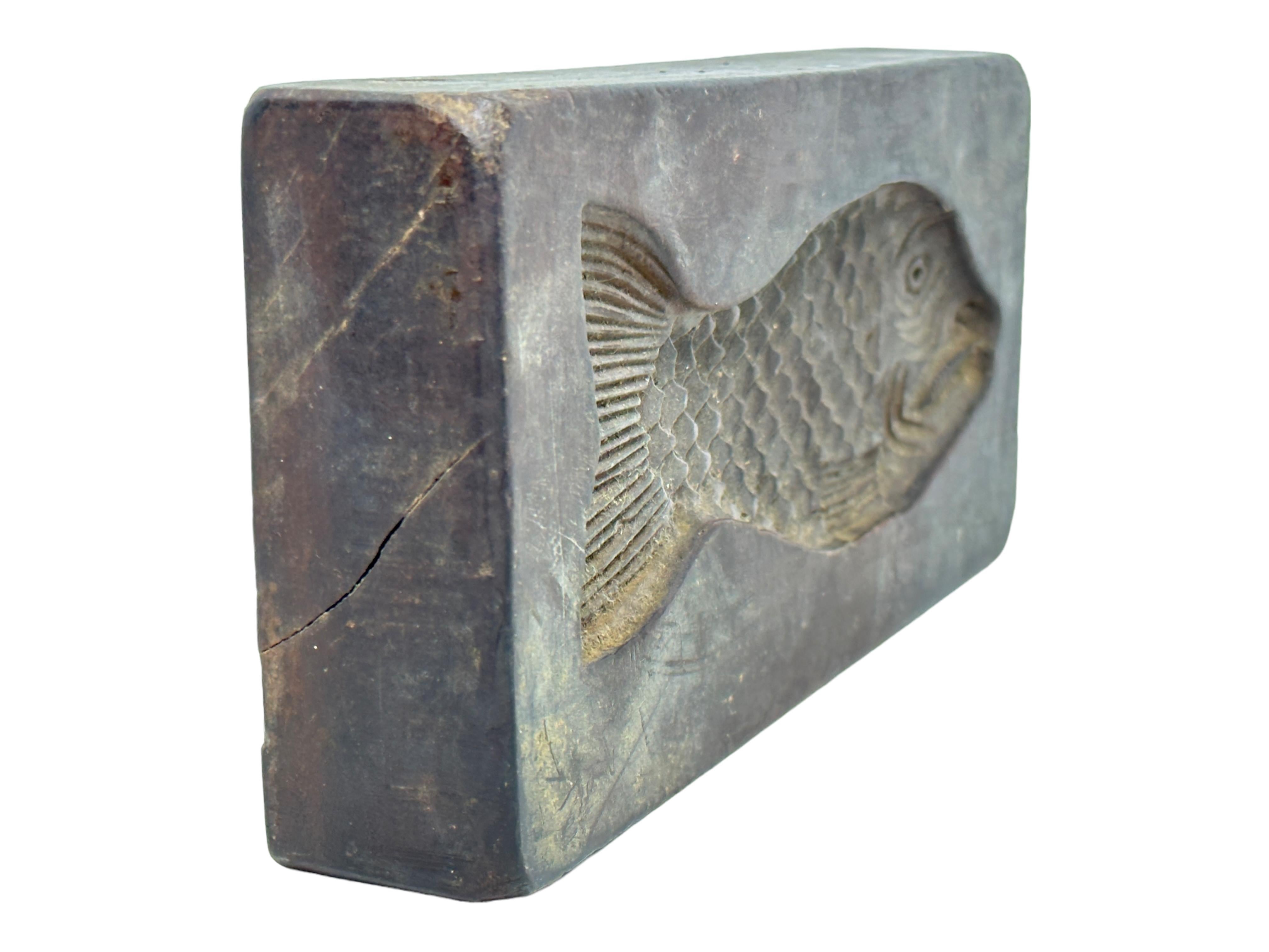 cast iron fish mold
