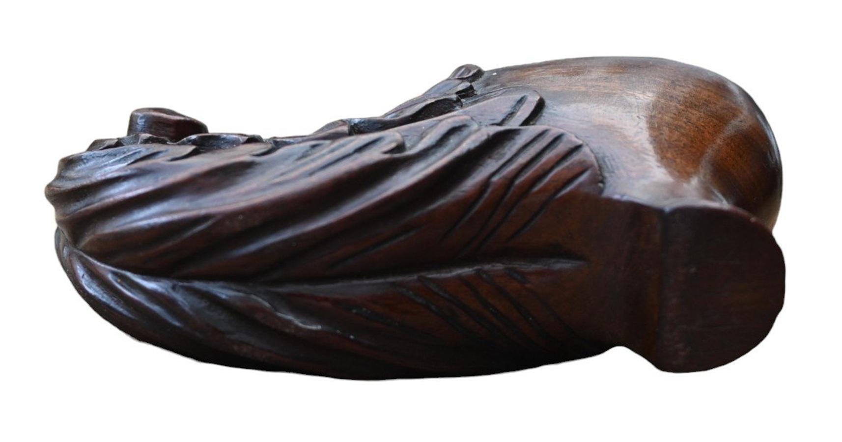 19th century Wooden shoe Snuff Box, treen In Good Condition For Sale In Bilzen, BE
