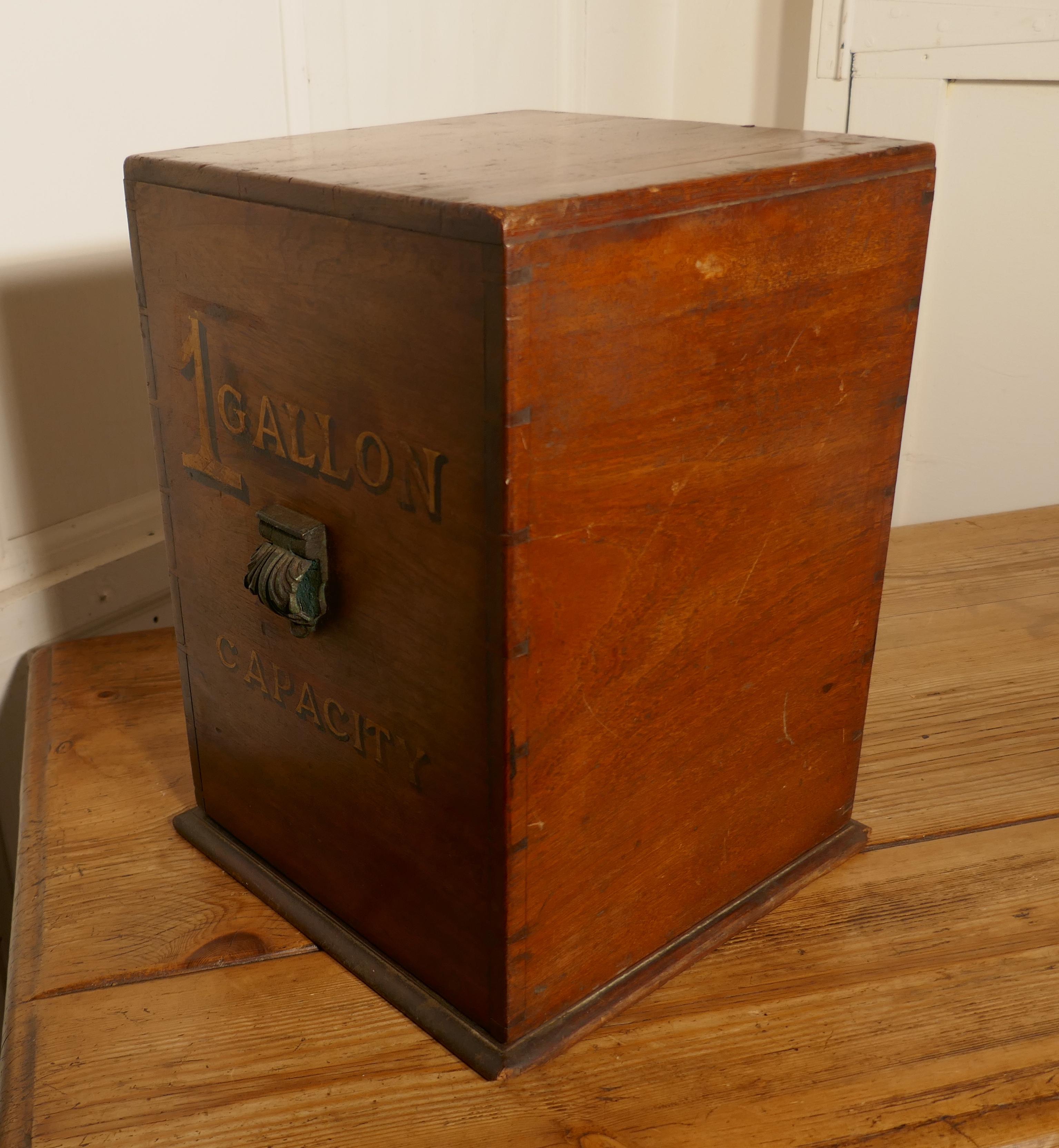 19th Century Wooden Thermos Field Kitchen Food Warmer In Good Condition In Chillerton, Isle of Wight