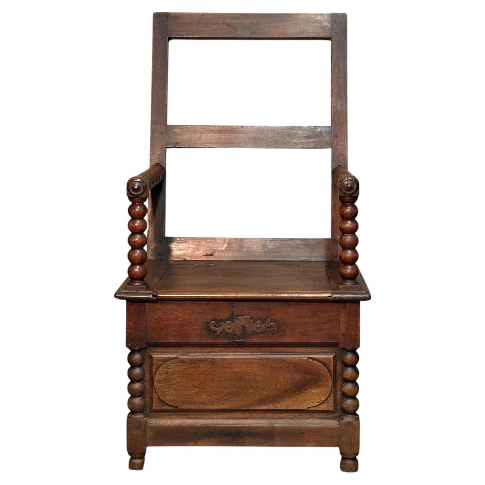 19th-Century Wooden Throne Chair with Lockable Salt Compartment For Sale
