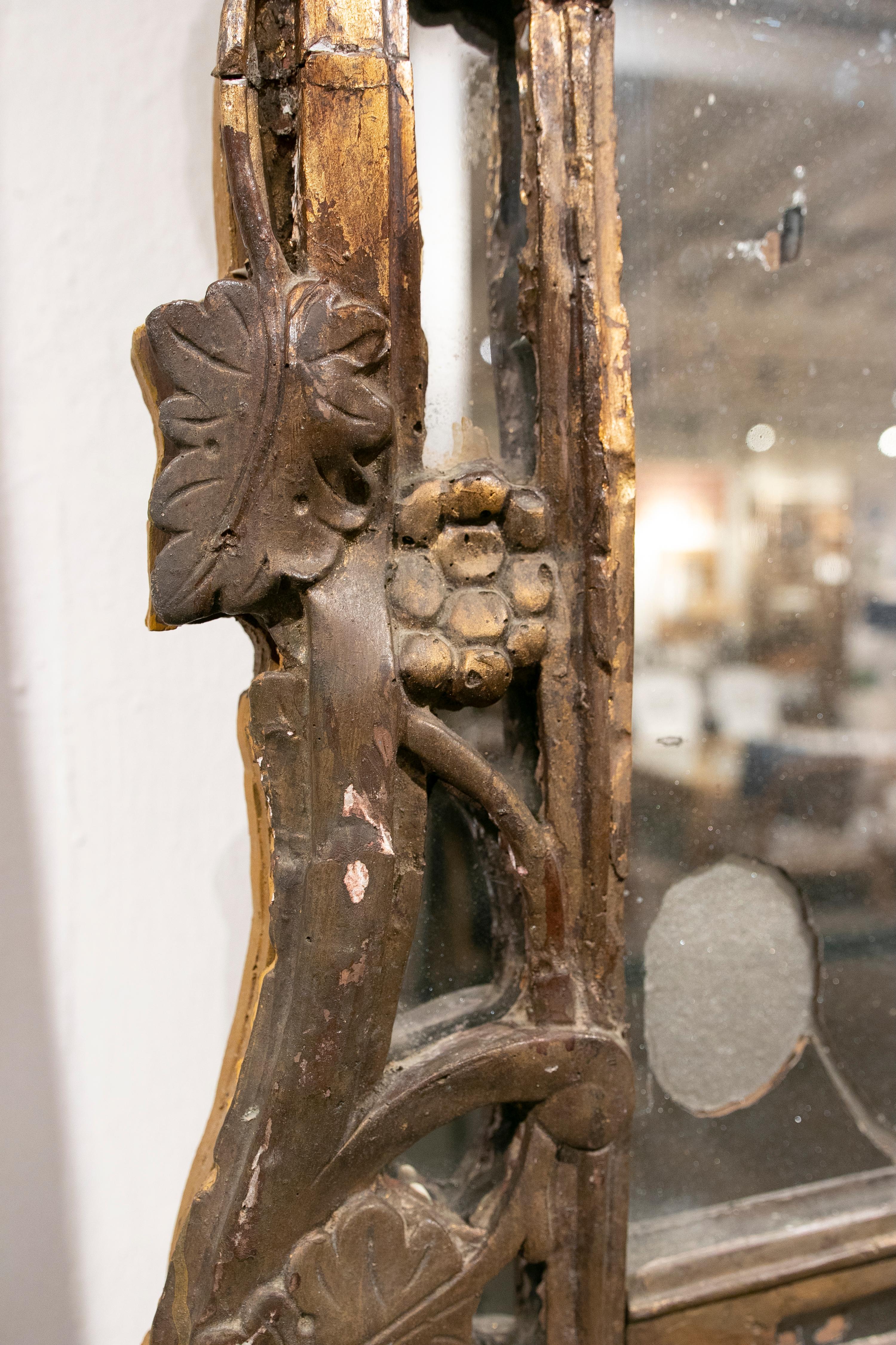 19th Century Wooden Wall Mirror Hand-Carved with Traces of Gold For Sale 7