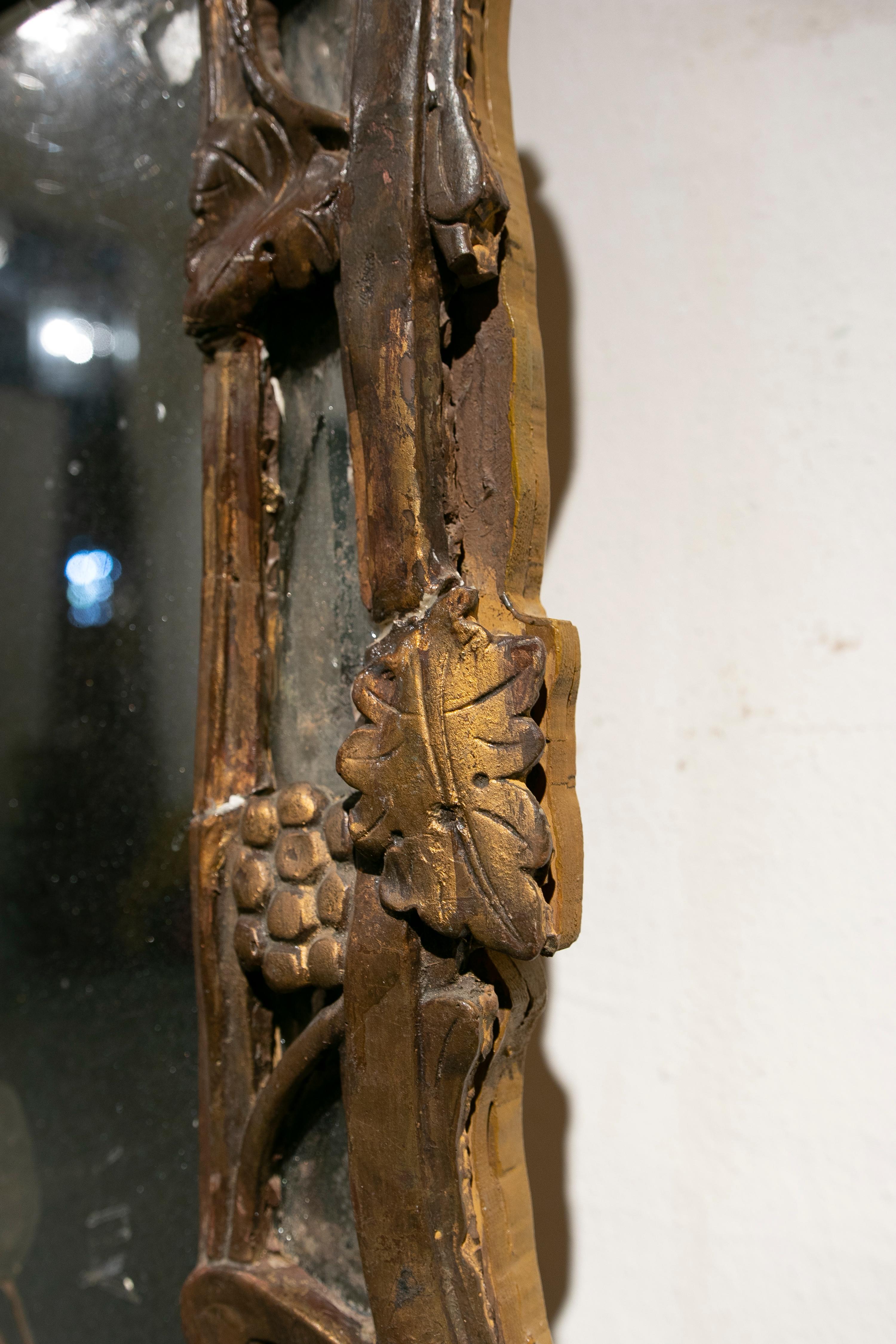 19th Century Wooden Wall Mirror Hand-Carved with Traces of Gold For Sale 1