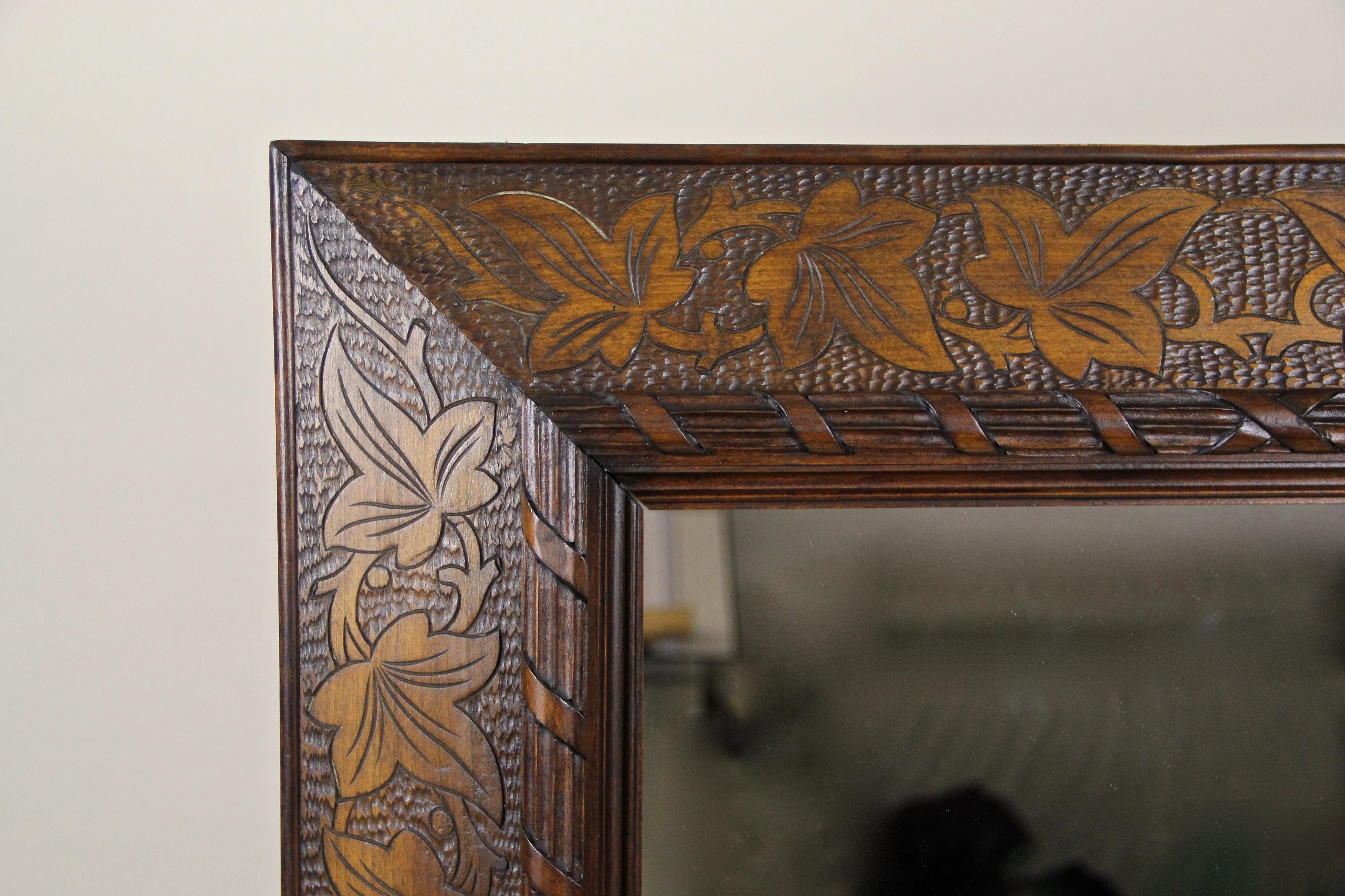 Austrian 19th Century Wooden Wall Mirror with Ivy Leaf Carvings, Austria, circa 1890 For Sale