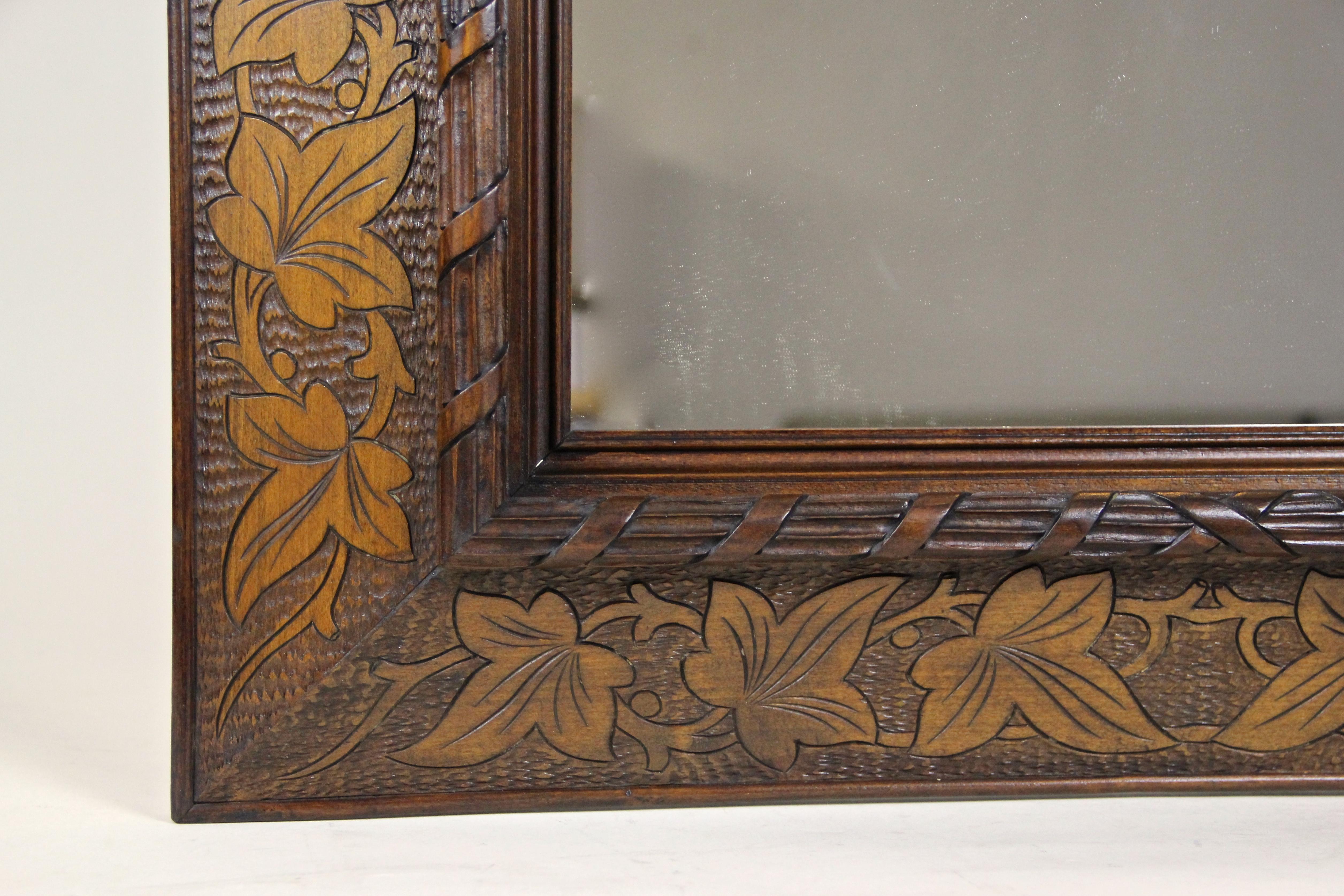 19th Century Wooden Wall Mirror with Ivy Leaf Carvings, Austria, circa 1890 For Sale 3
