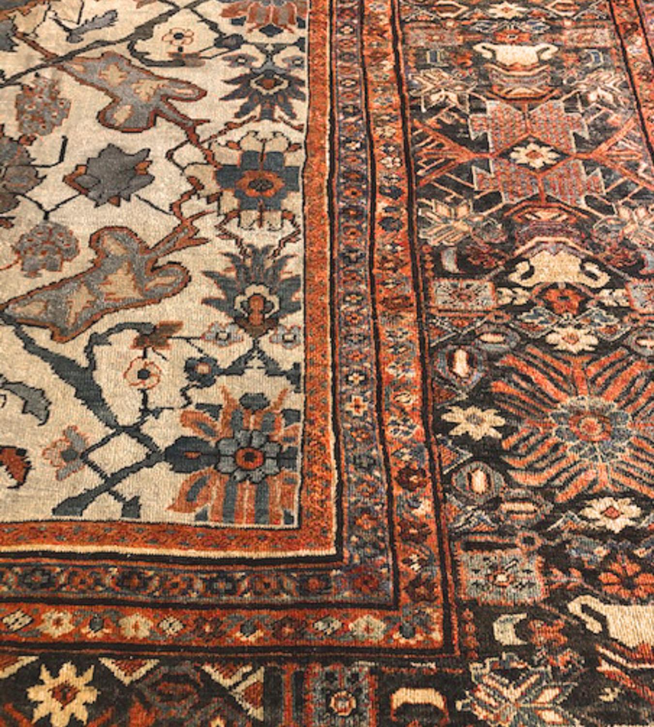 19th Century Wool Handwoven Persian, Sultanabad In Good Condition In West Hollywood, CA
