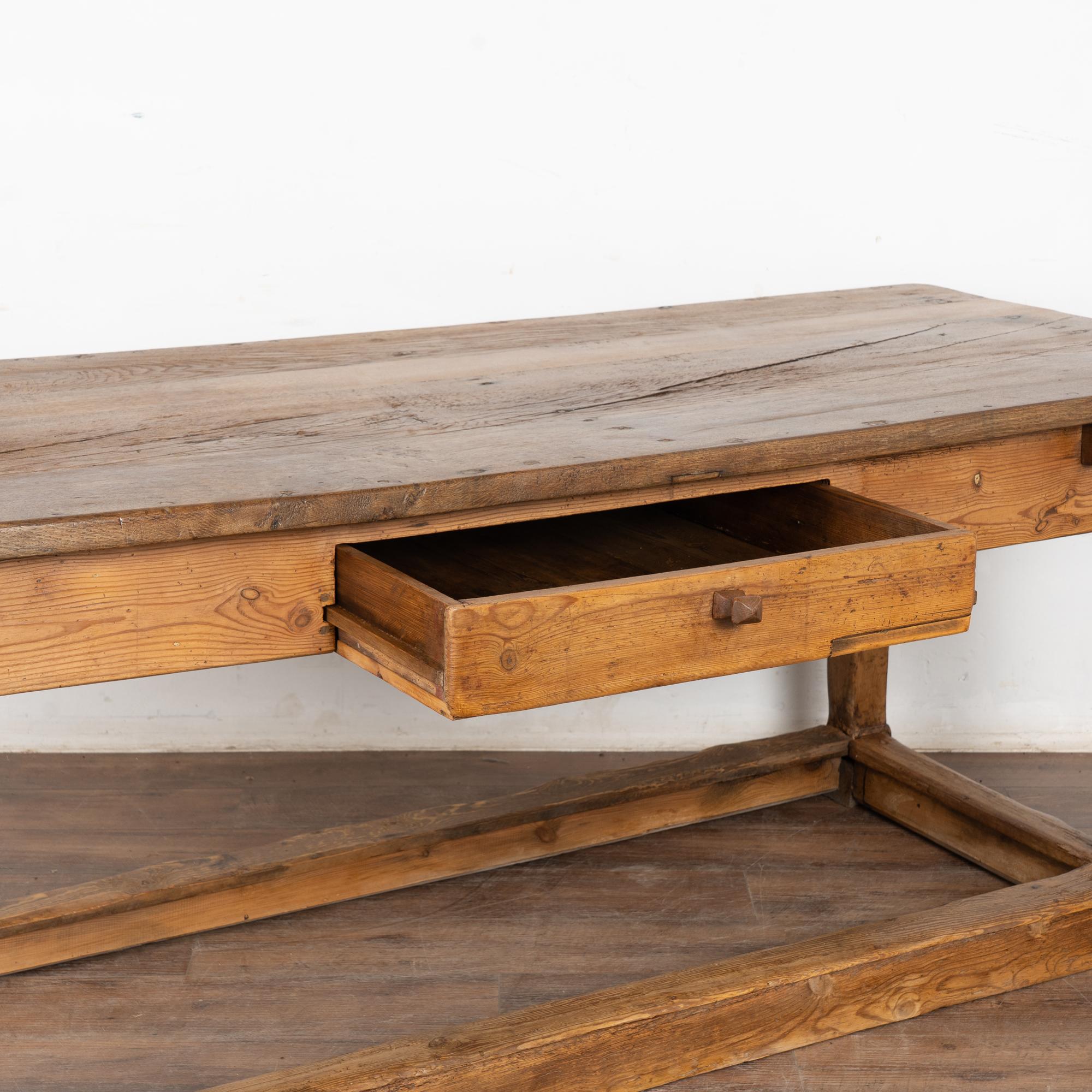 Console de table de travail du Danemark du 19e siècle en vente 3