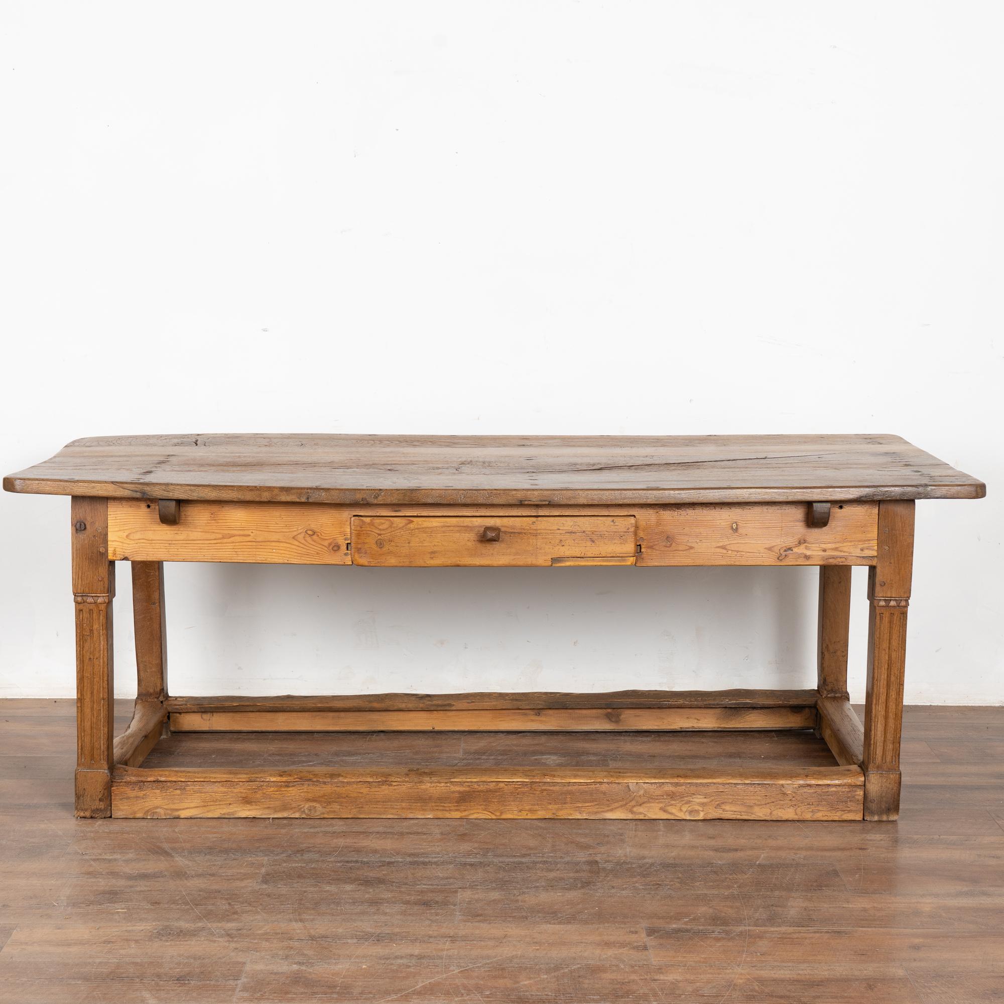 Rustique Console de table de travail du Danemark du 19e siècle en vente