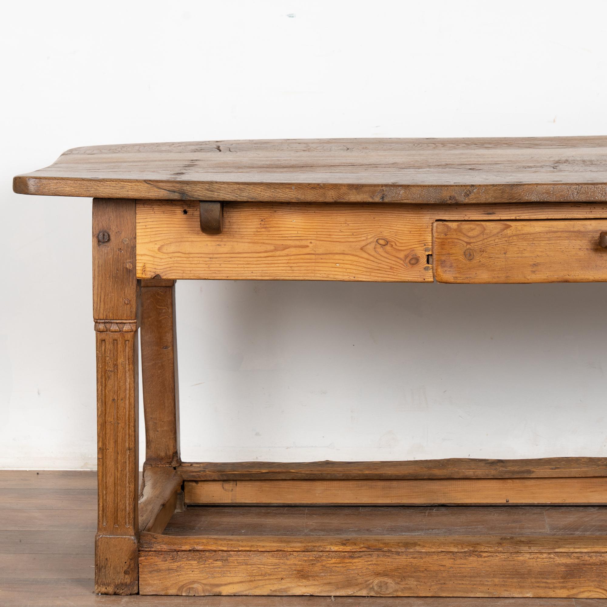 Console de table de travail du Danemark du 19e siècle en vente 1