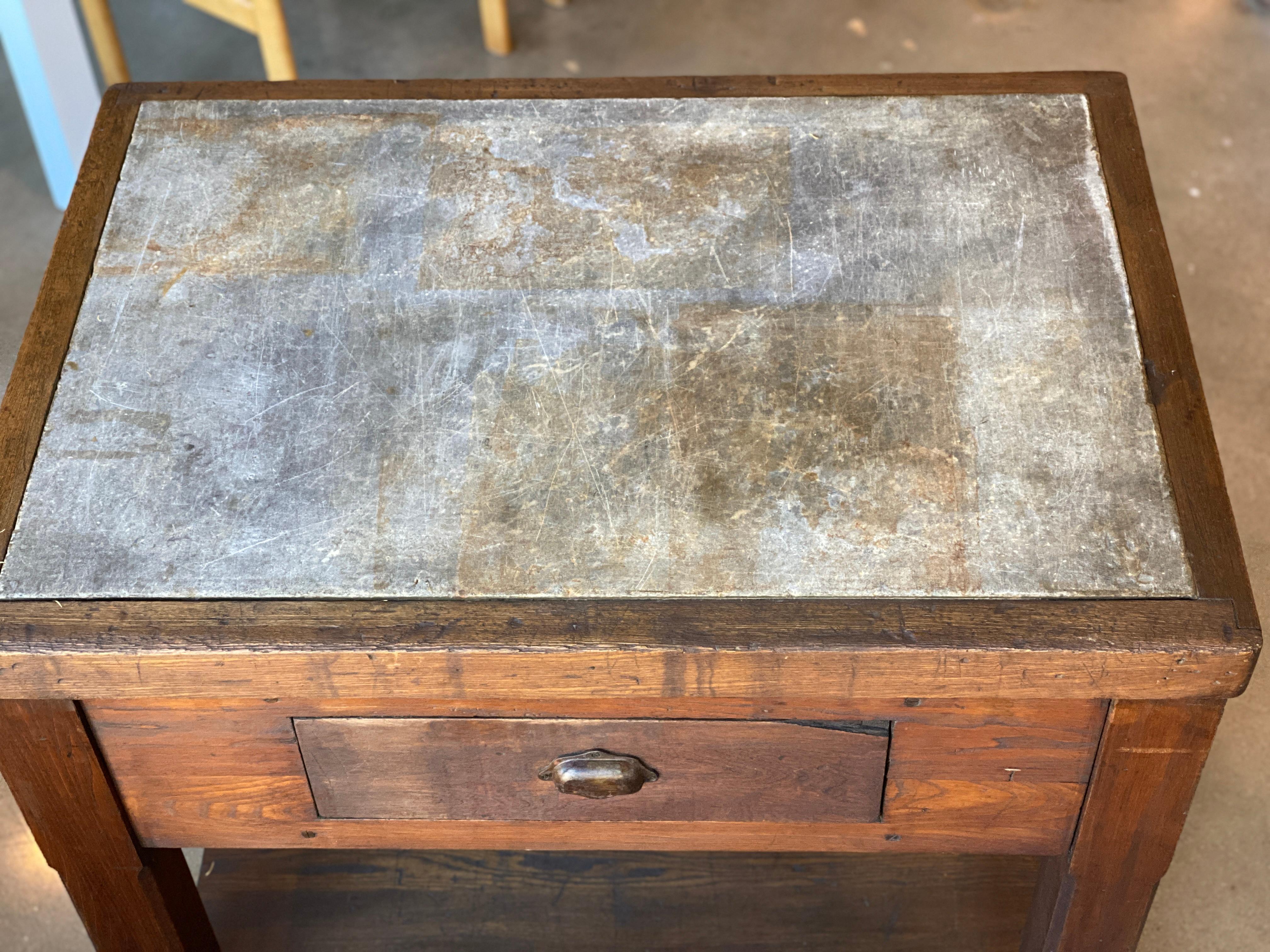 19th Century Work Table in Oak and Soapstone 2