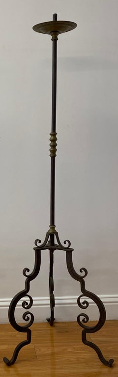 Antorcha de hierro forjado y latón del siglo XIX