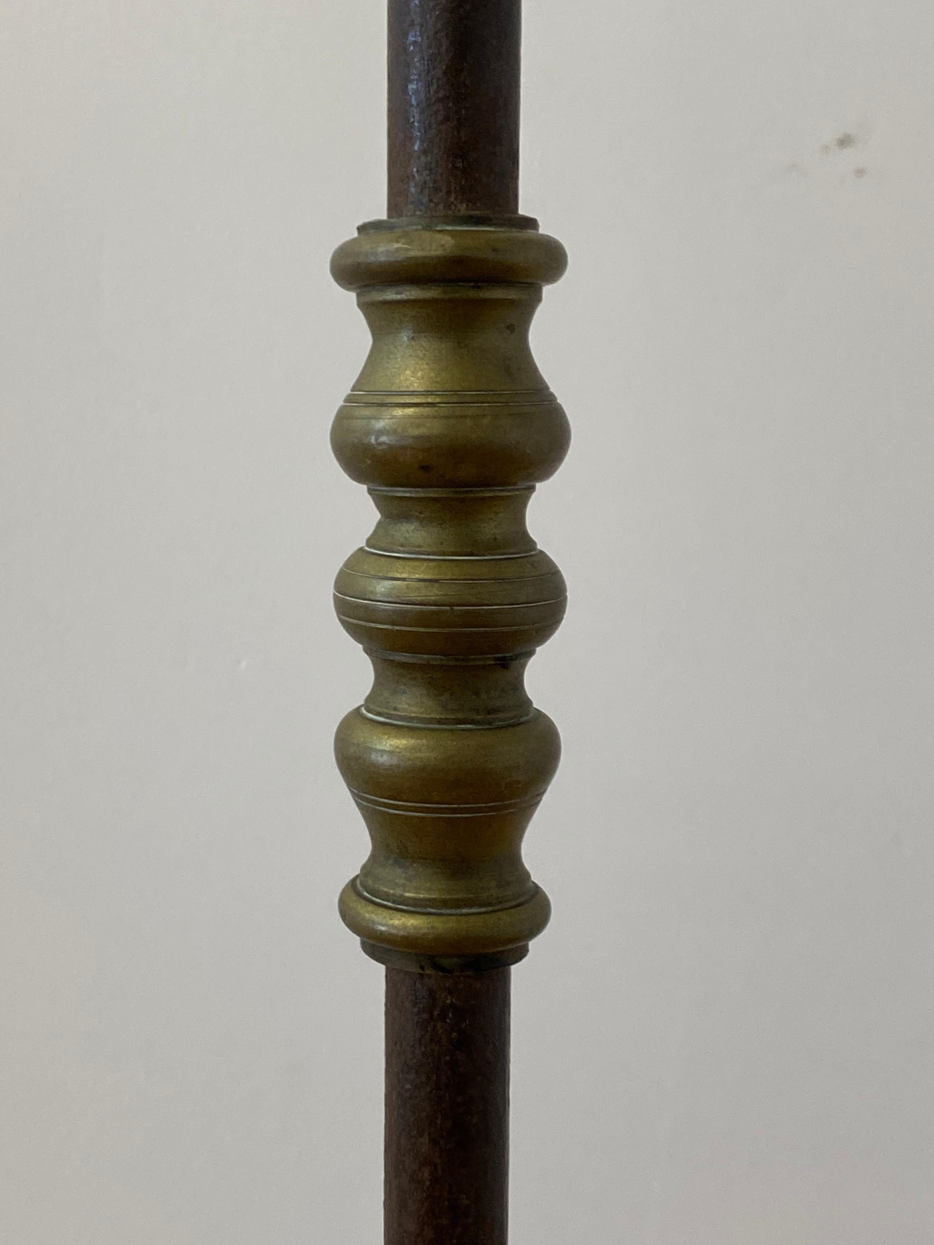 Fait main Torchère en fer forgé et laiton du 19ème siècle en vente