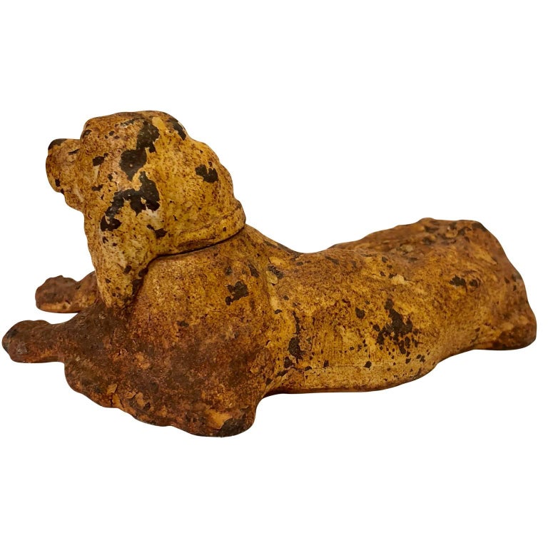English 19th Century Wrought Iron Dog Sculpture or Paperweight Of A Retriever For Sale