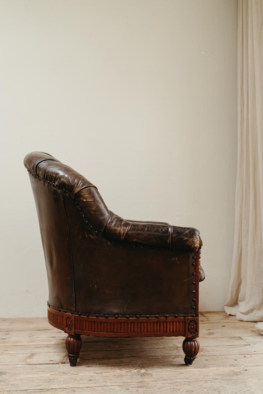 19th Century XL Leather Armchair  For Sale 7