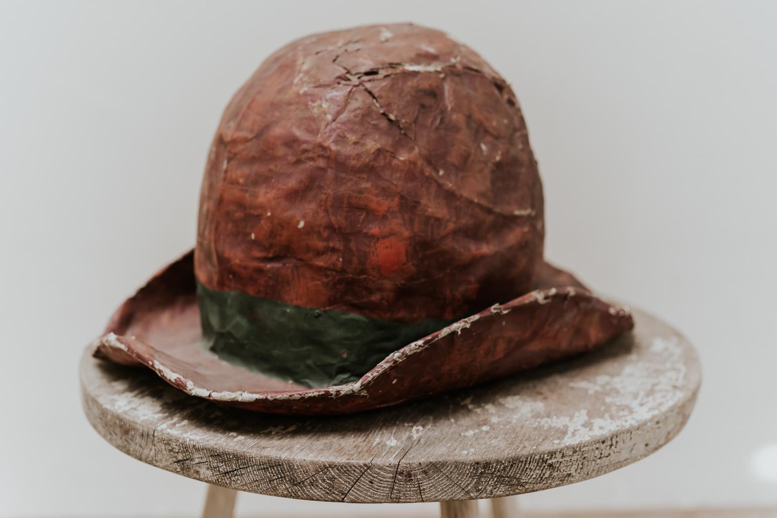 chapeau papier mache
