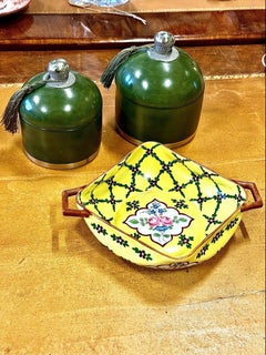 19th Century Yellow Floral Porcelain Handled Vide-Poche, circa 1890